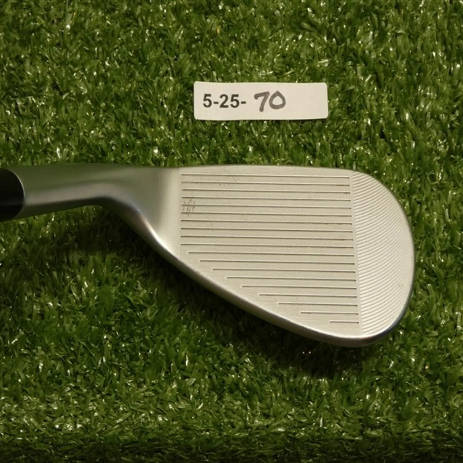 Cleveland CBX ZipCore 52* 11* Gap Wedge Catalyst Spinner 80
