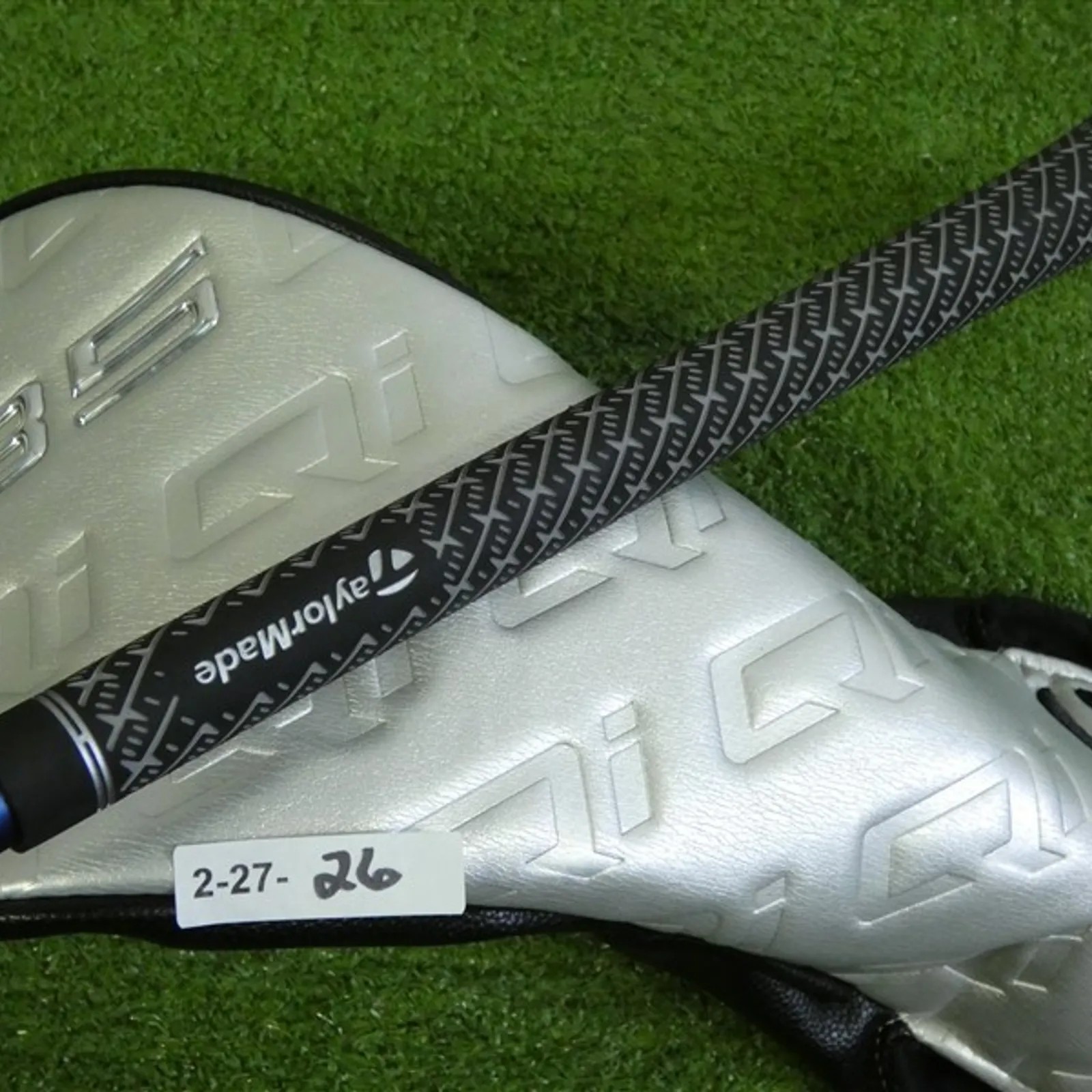 TaylorMade Qi35 10.5* Driver Ventus Blue 5 Regular Graphite with