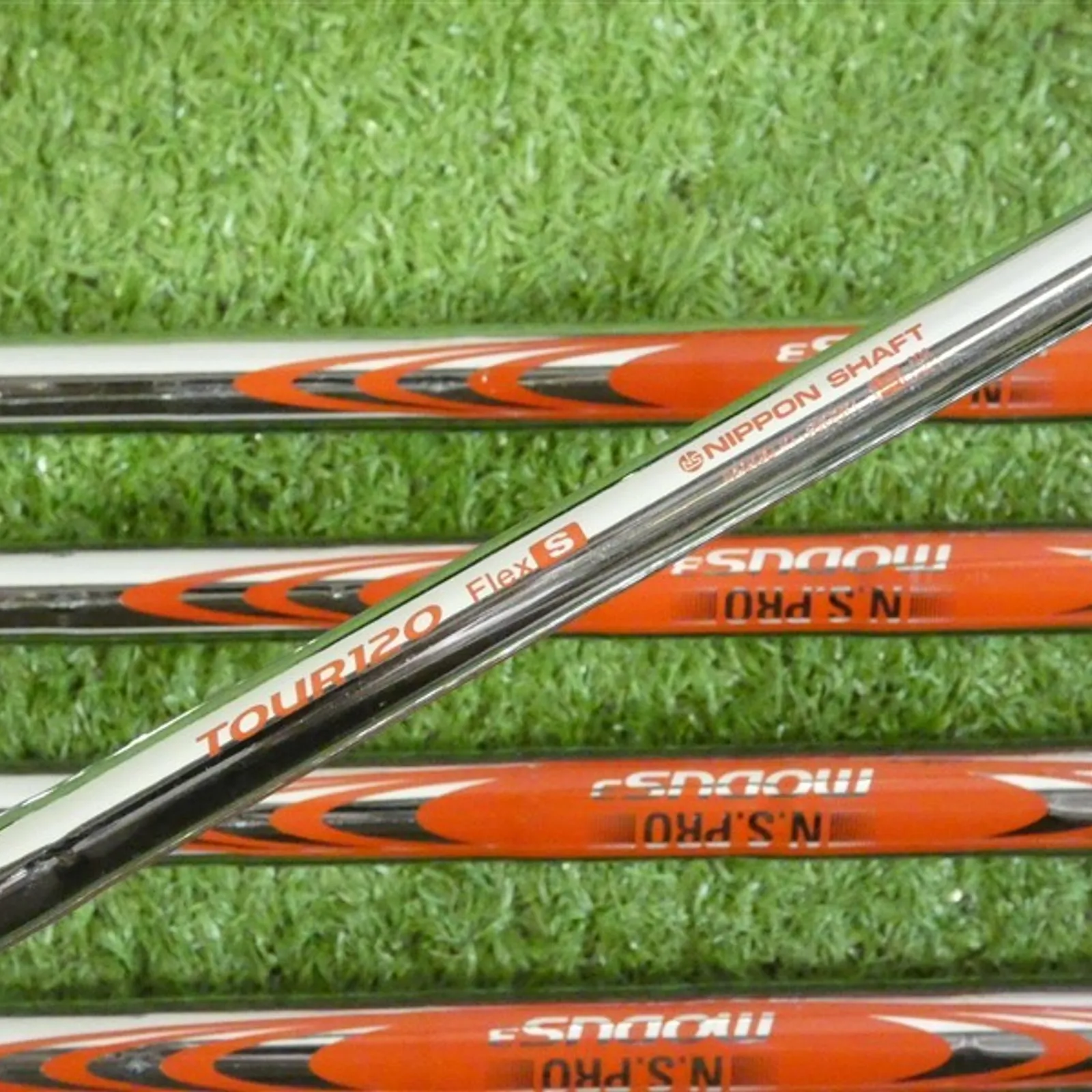 Callaway Apex Pro 19 Forged Irons 4-P NS Pro Modus 3 Tour 120