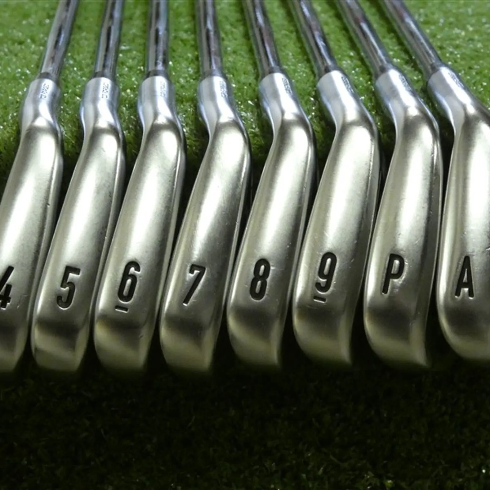 Callaway Apex TCB 21 Forged Irons 4-P & A NS Pro Modus 3 Tour 120