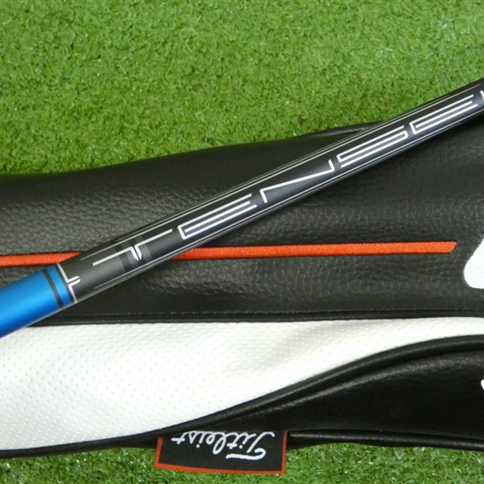 Titleist GT2 9.0* Left Hand Driver Tensei 1K Blue 55 Regular