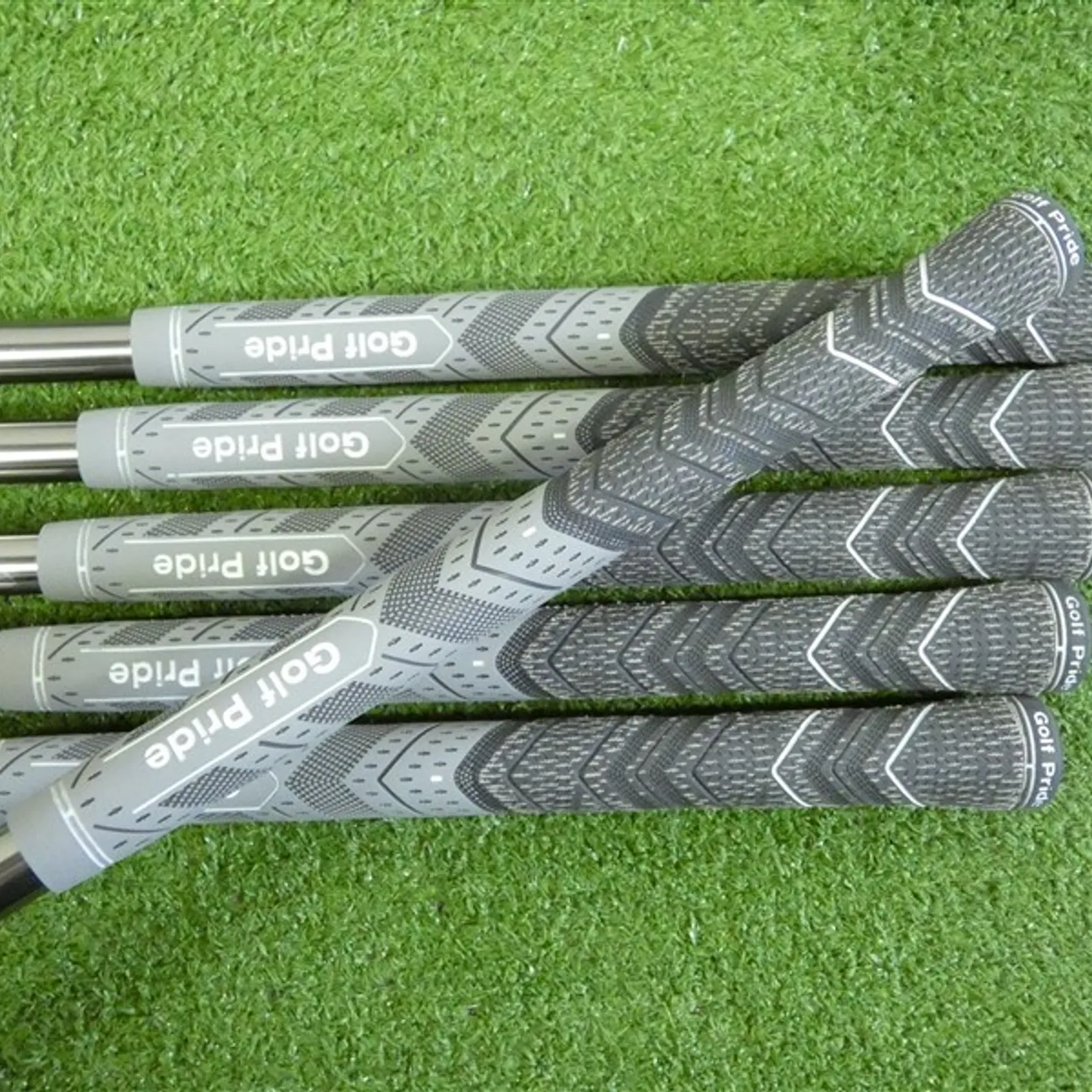 Srixon ZXi7 Forged Irons 5-P ACCRA TZ 115i X Extra Stiff Graphite