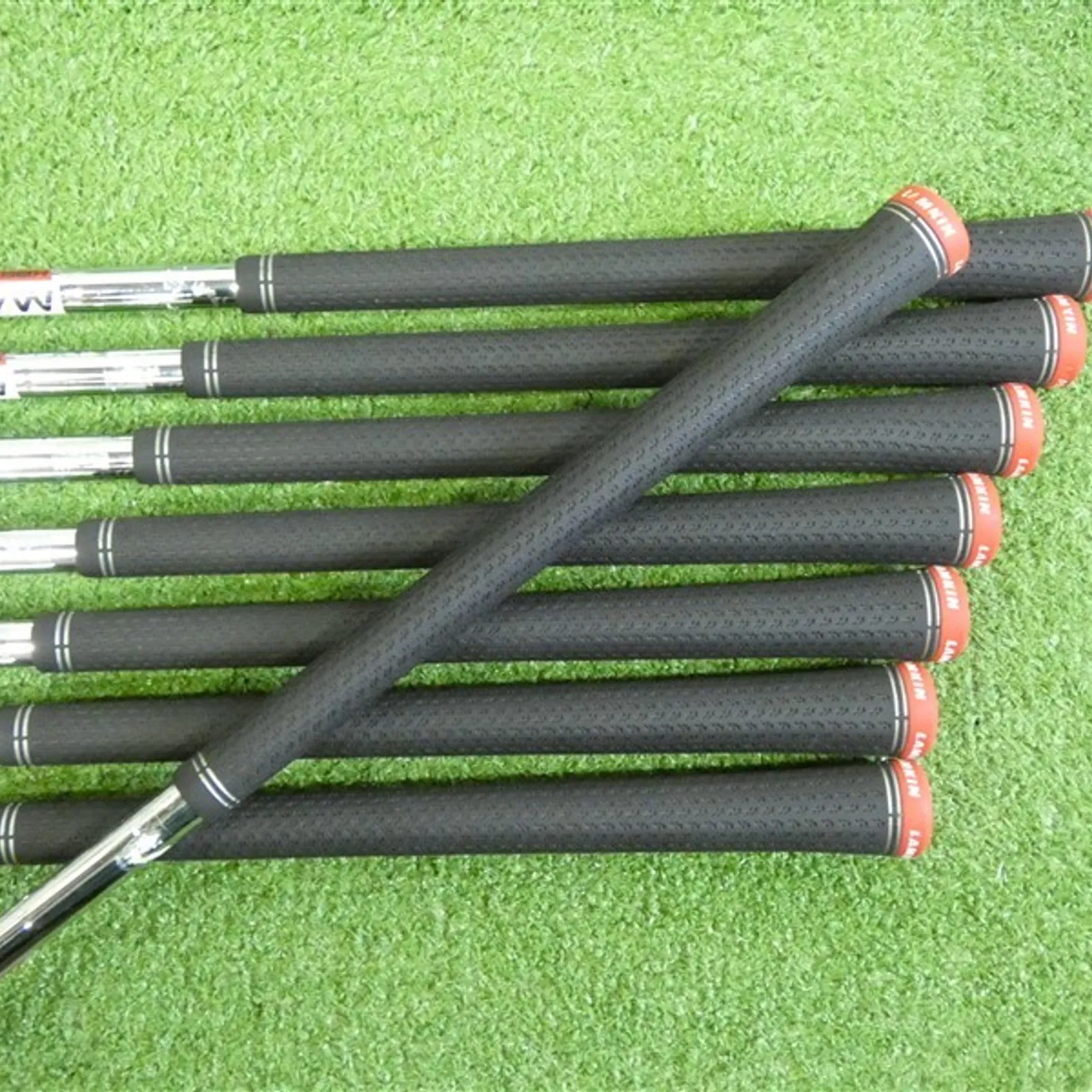 TaylorMade Stealth Irons 4-P & A KBS Max MT 85 Regular Steel display picture 1