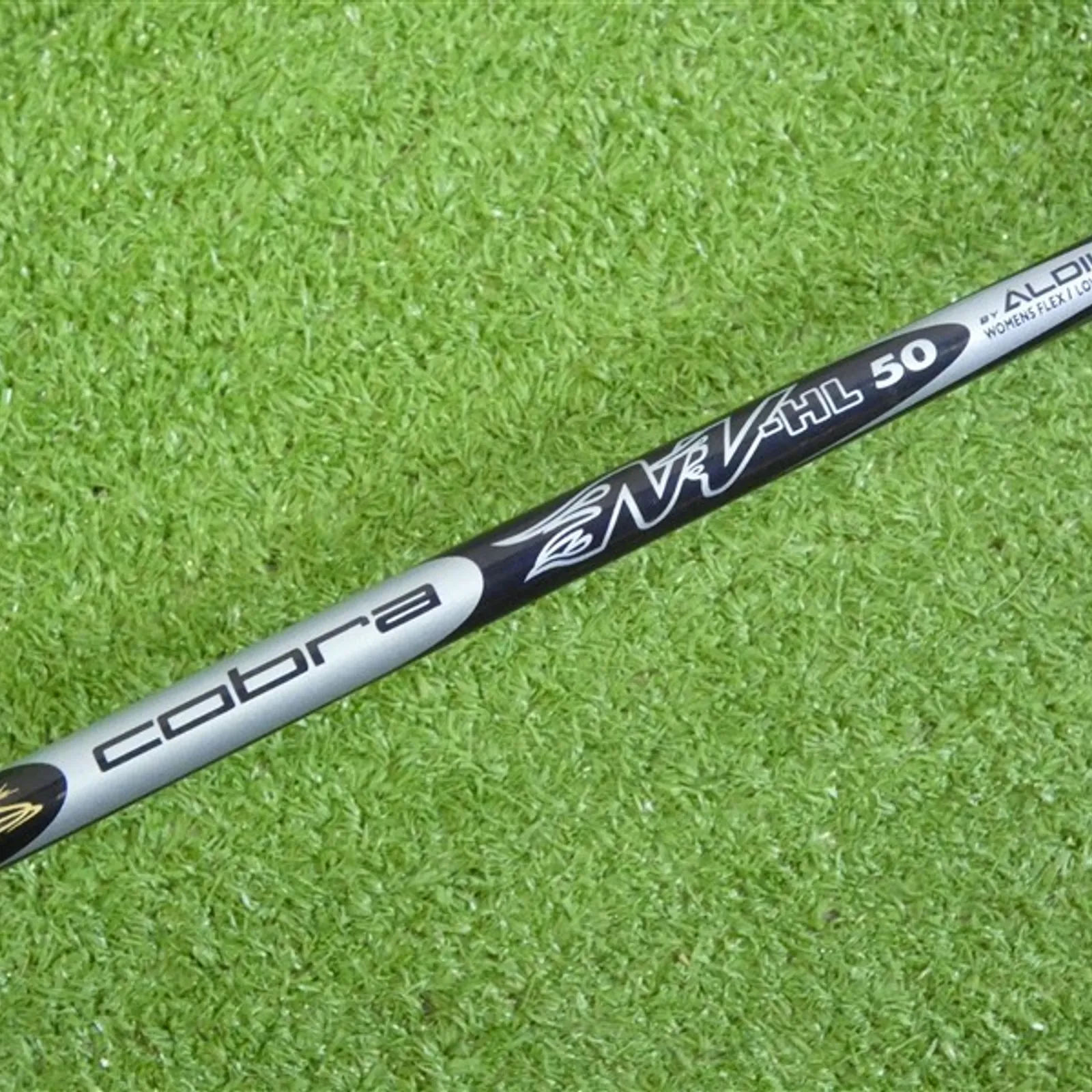 Fer 6 Cobra FP Femmes Avec Manche Graphite Aldila NV HL50 Ladies Flex