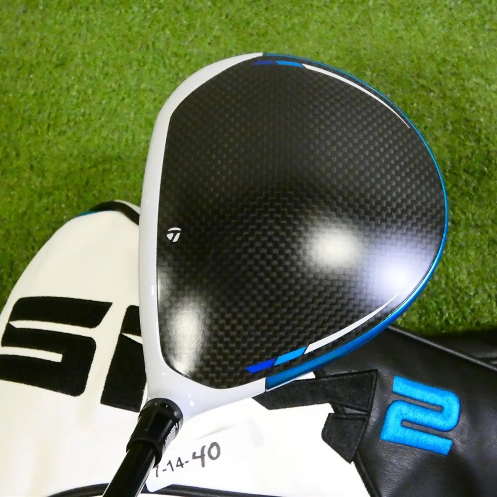 TaylorMade SIM2 Max 9.0* Driver Kai'li White 60 Stiff with HC