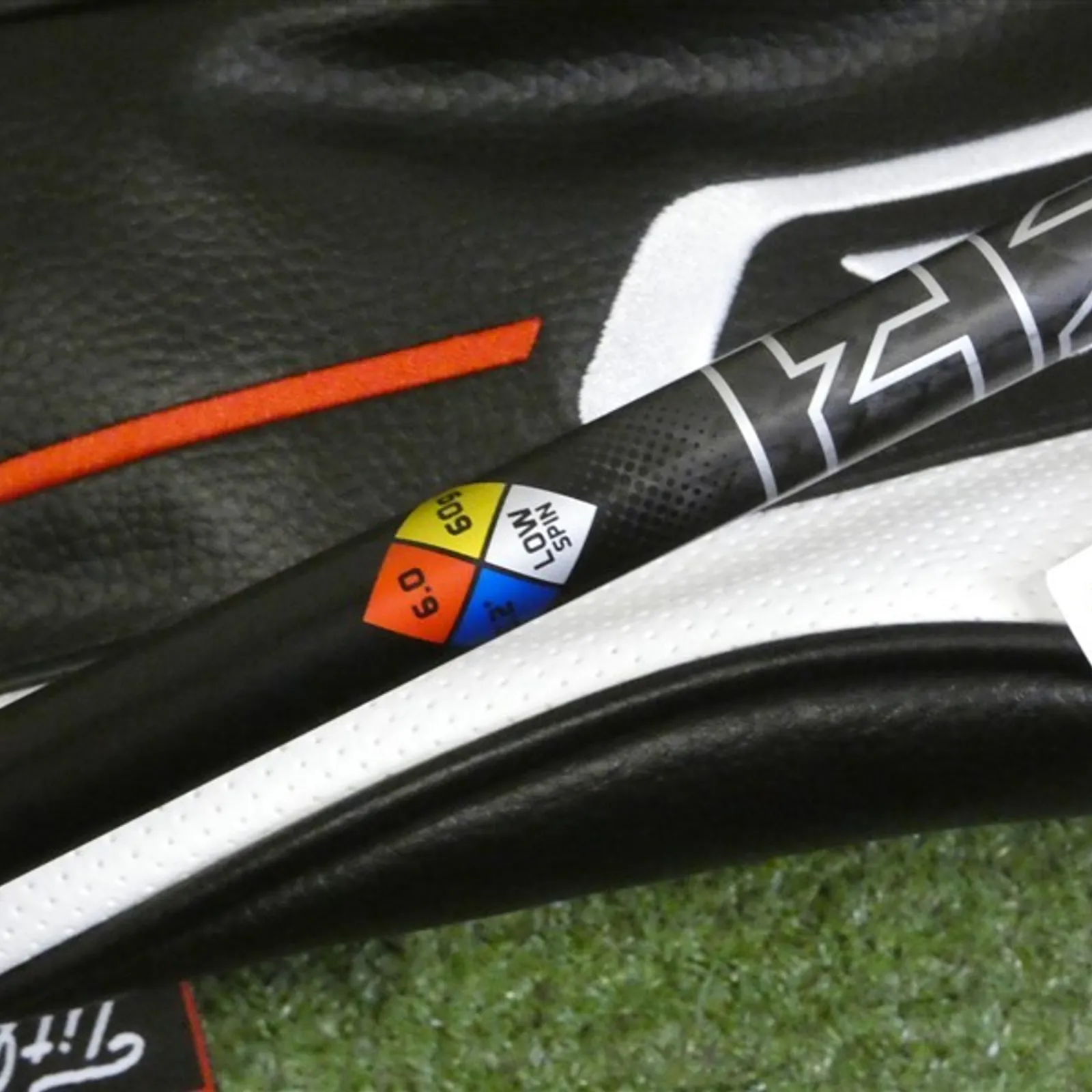 Titleist GT2 9.0* Driver HZRDUS Black 5G 60g 6.0 Stiff Graphite w