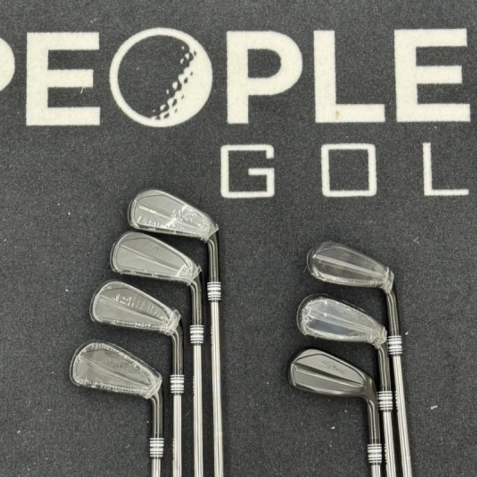 【美品】Titleist T200 5-PW DG S200 タイトリスト Titleist T200 Black Iron Set 5-PW with Dynamic Gold S200 Shafts