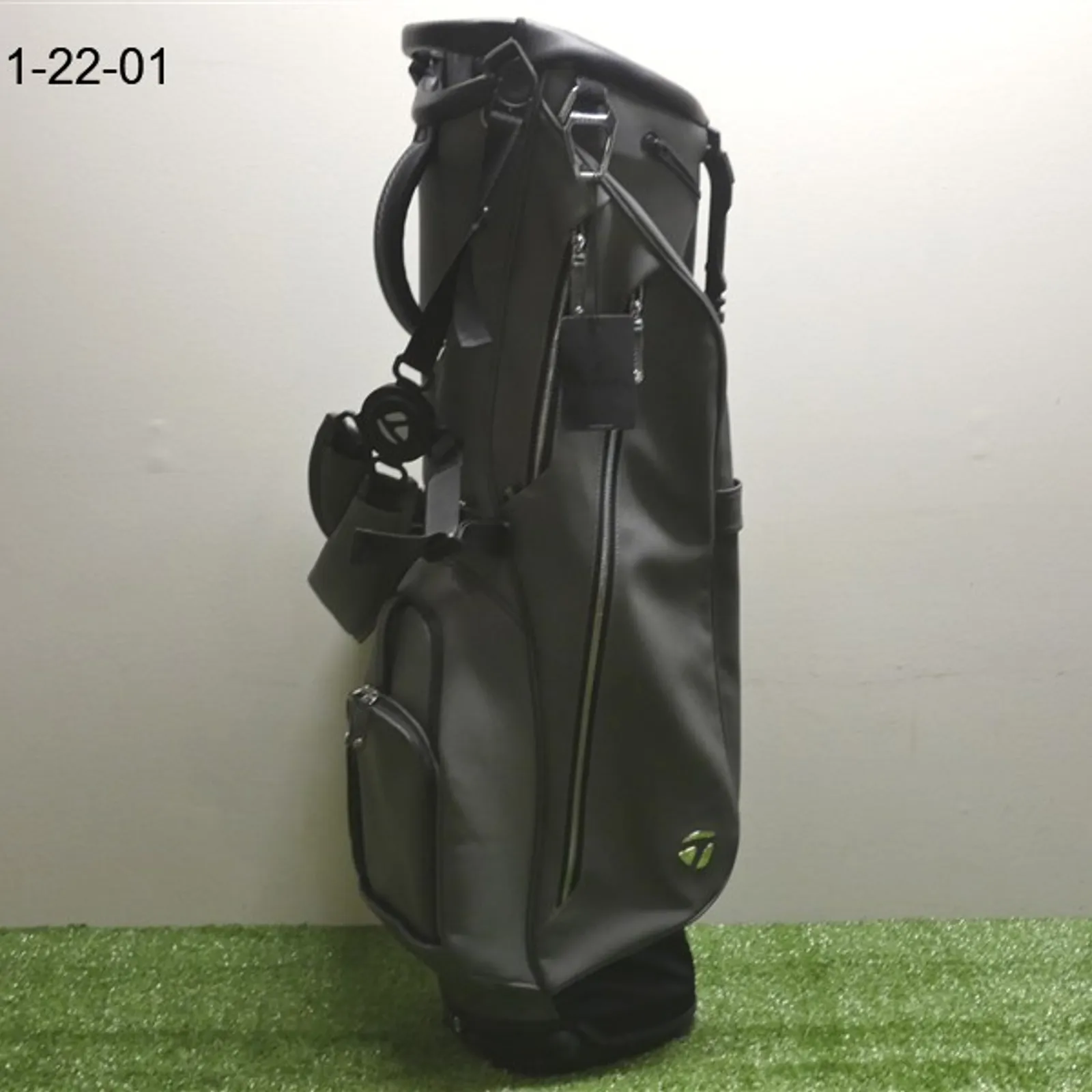 TaylorMade Vessel Lite Lux 4-Way Carry Stand Golf Bag Grey New