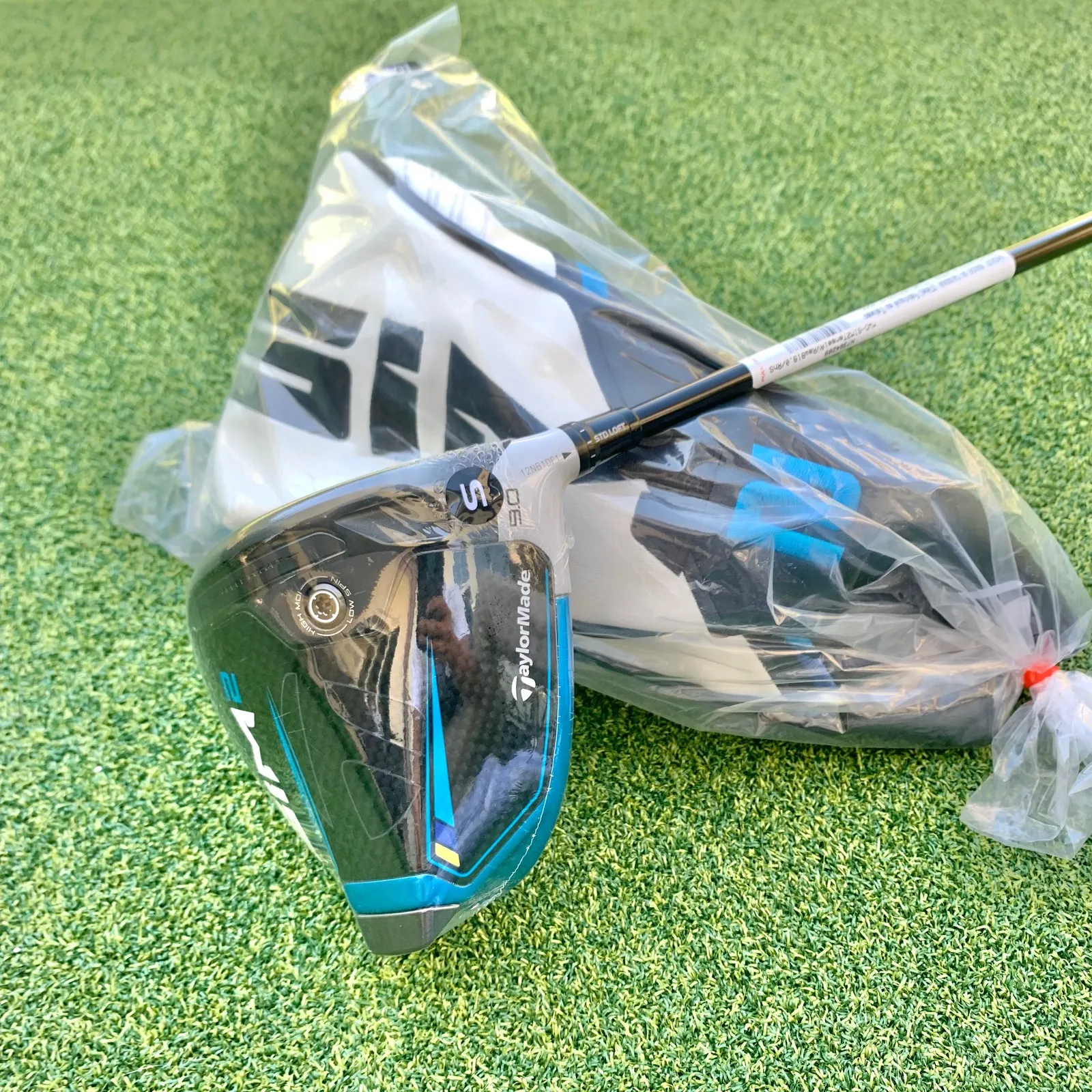 TaylorMade SIM 2 Driver - 9.0 - Tensei AV Stiff Shaft