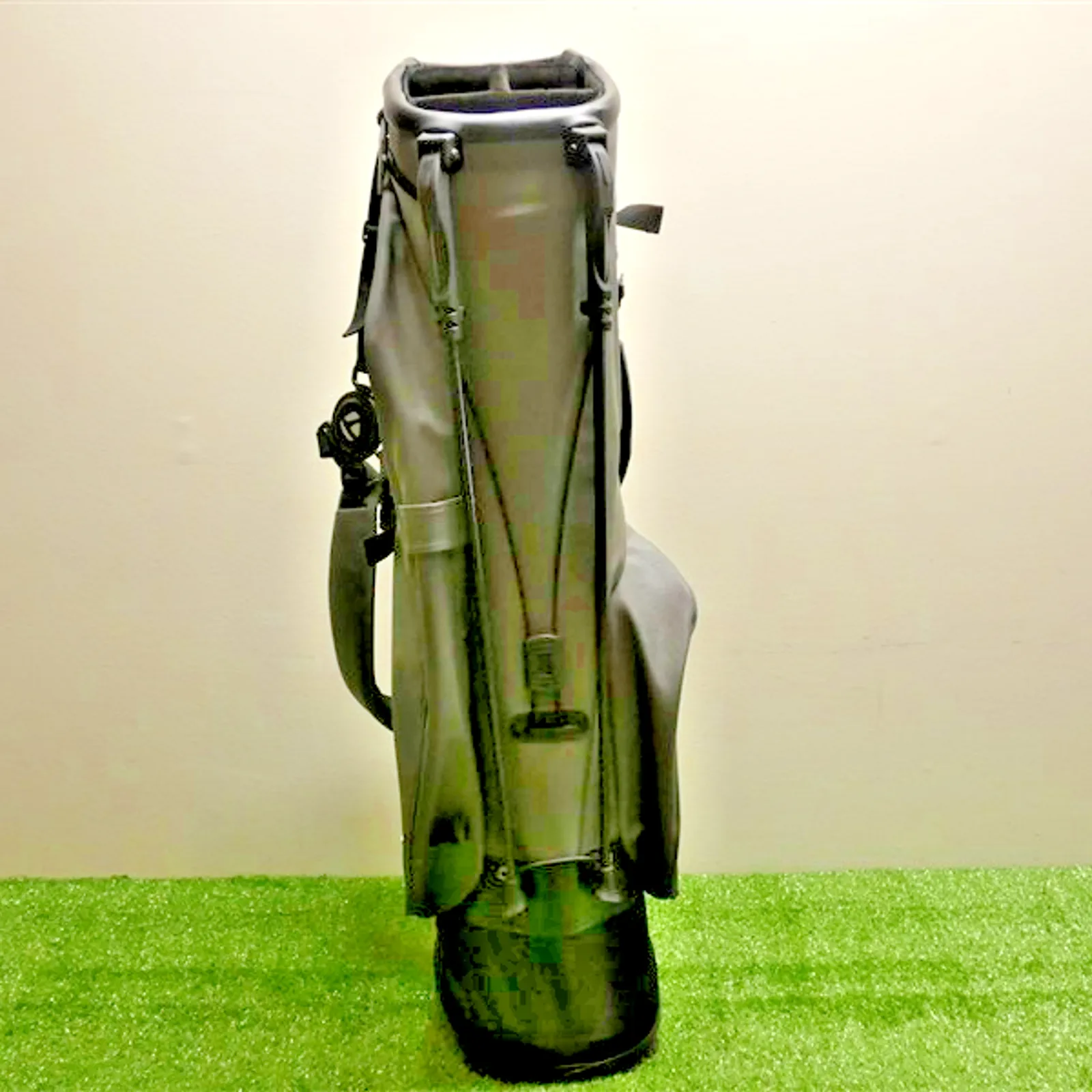 TaylorMade Vessel Lite Lux 4-Way Carry Stand Golf Bag Grey New
