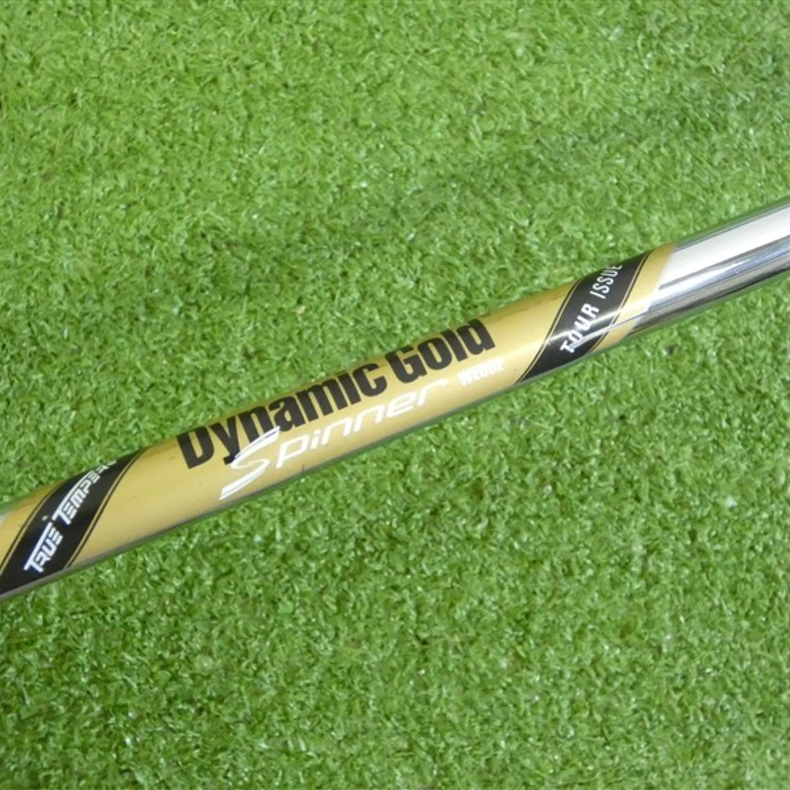 Cleveland RTX 6 ZipCore Tour Satin 60* 10* Lob Wedge Mid DG