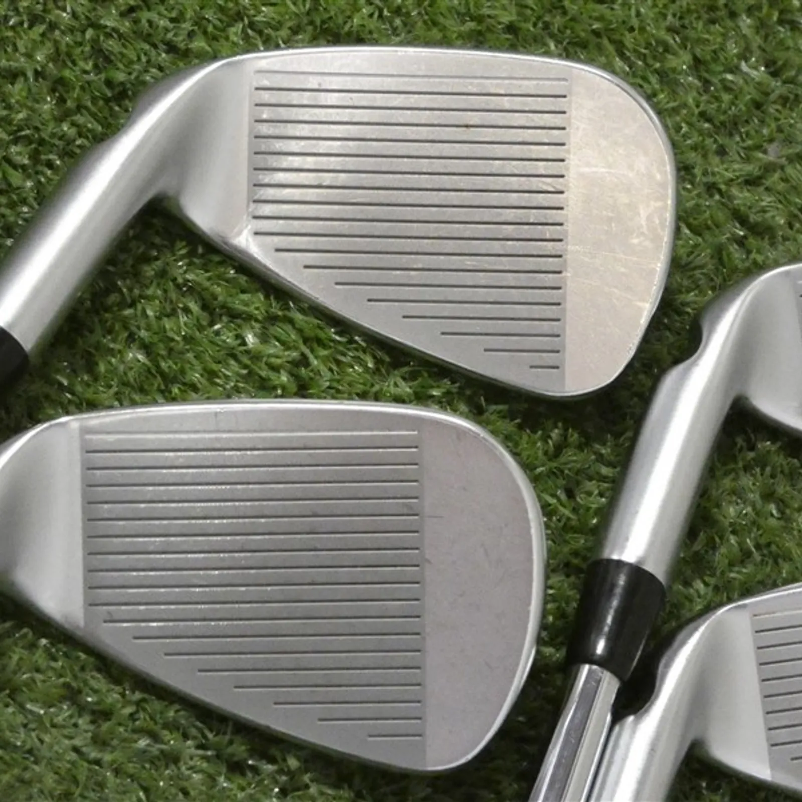 PING i230 Irons 4-W & U Dynamic Gold 120 S300 Stiff Steel Blue Dot