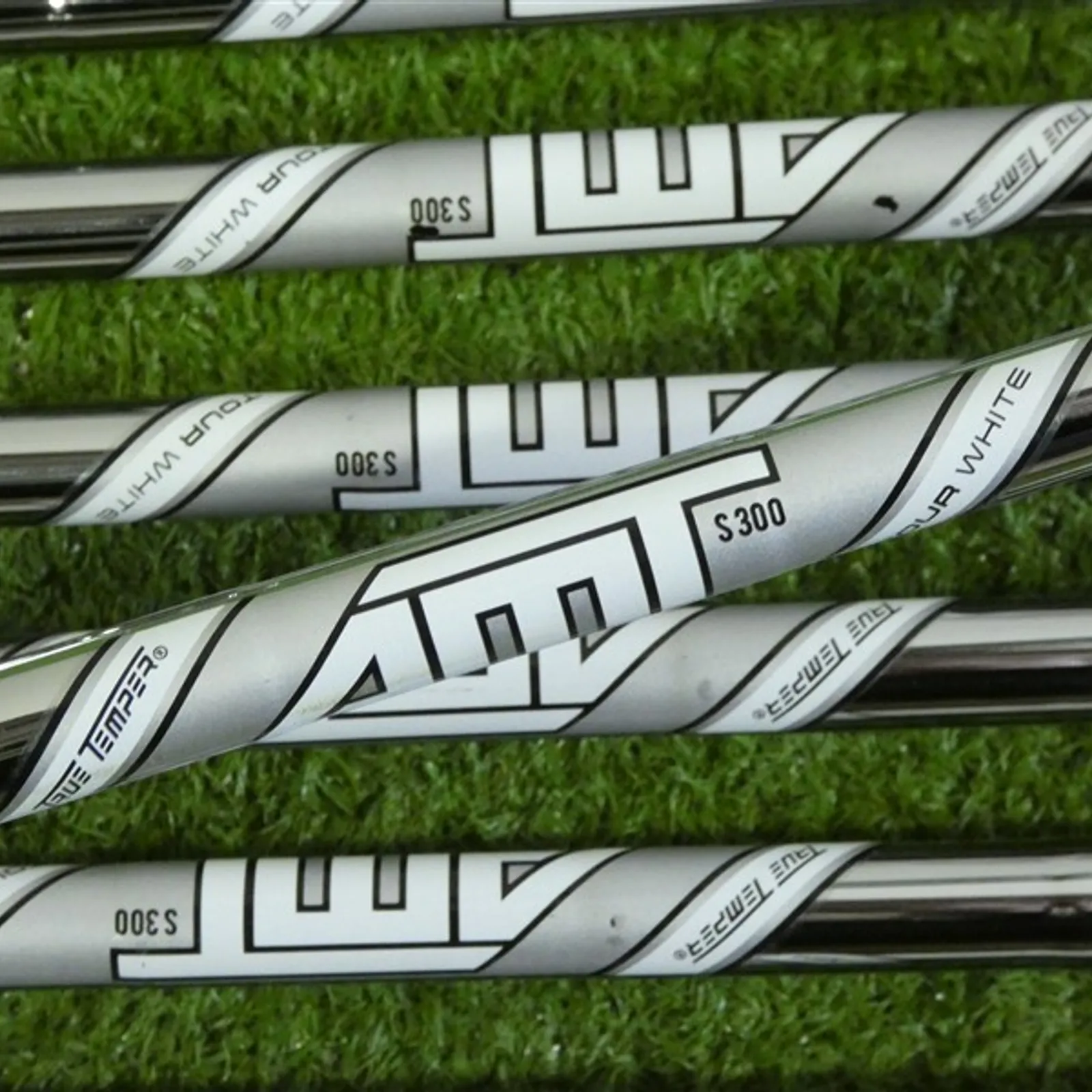 Titleist 718 AP2 Left Hand Irons 4-P AMT Tour White S300 Stiff