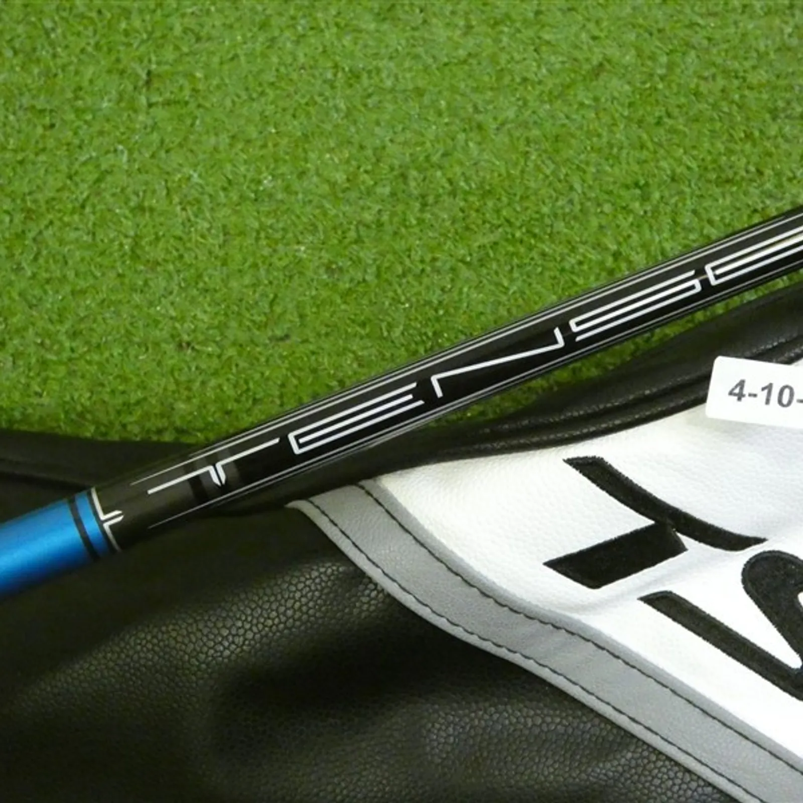 Titleist TSR3 9.0* Driver Tensei AV Blue 55 Stiff Graphite with 