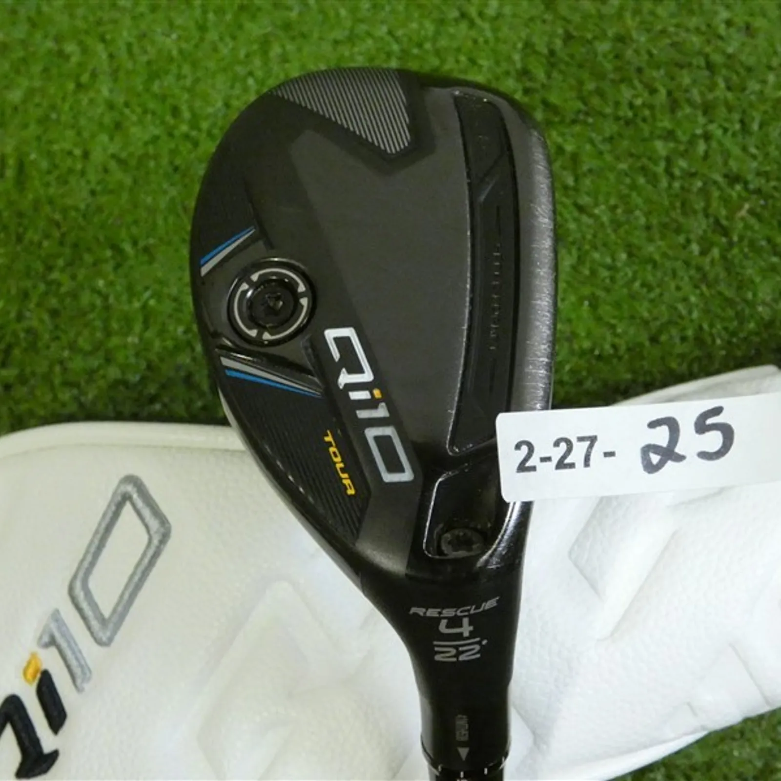 TaylorMade Qi10 Tour 22* 4 Hybrid Rescue Tensei AV Ltd 85 X Extra