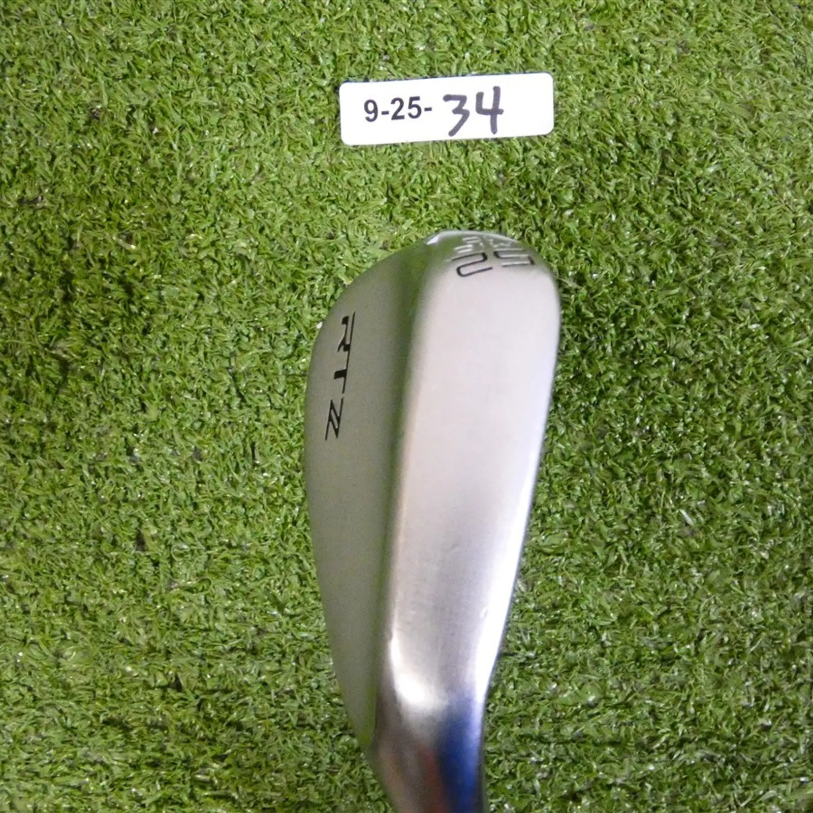 Cleveland RTZ Tour Satin 52* 10* Gap Wedge Mid Dynamic Gold