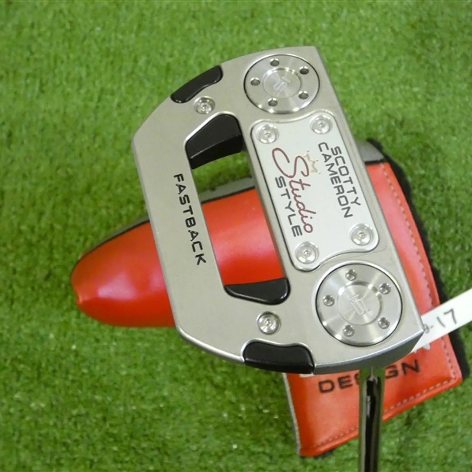Putter Scotty Cameron Studio Style Fastback 2025 - Finition Xtreme Dark (DLC) - Neuf, Personnalisable - 35"