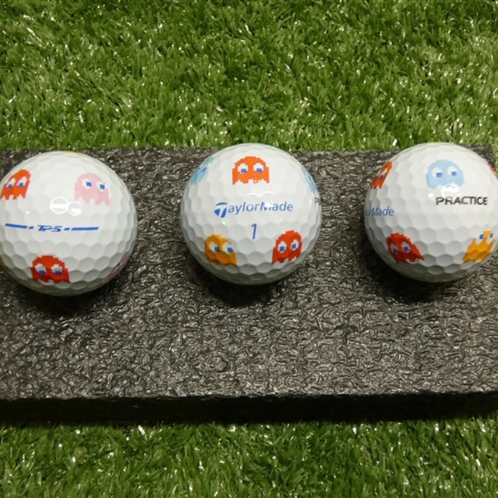 TaylorMade TP5 Pix Limited Release PAC-MAN 