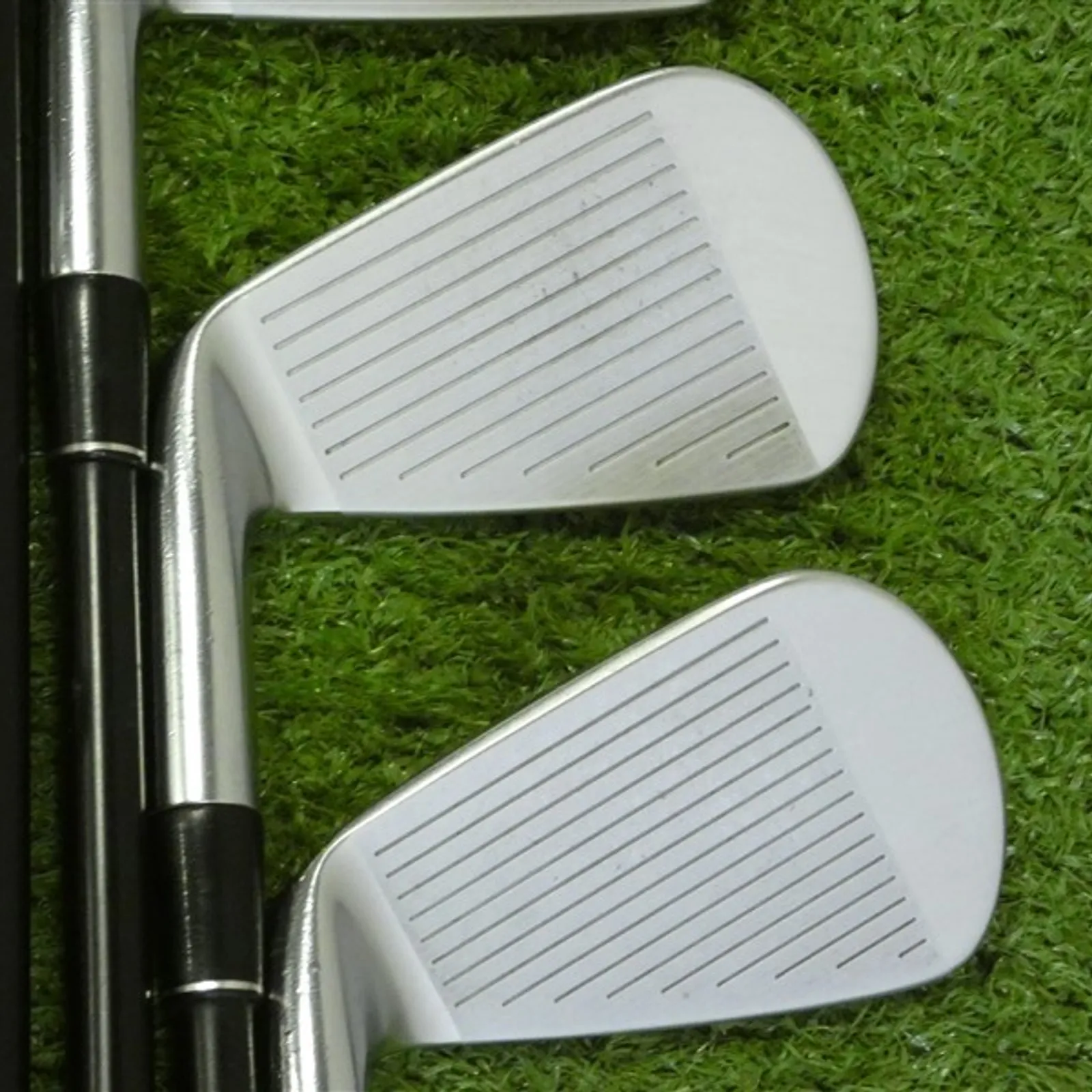 Srixon ZXi5 Forged Irons 5-P & A KBS Max 65 Regular Graphite