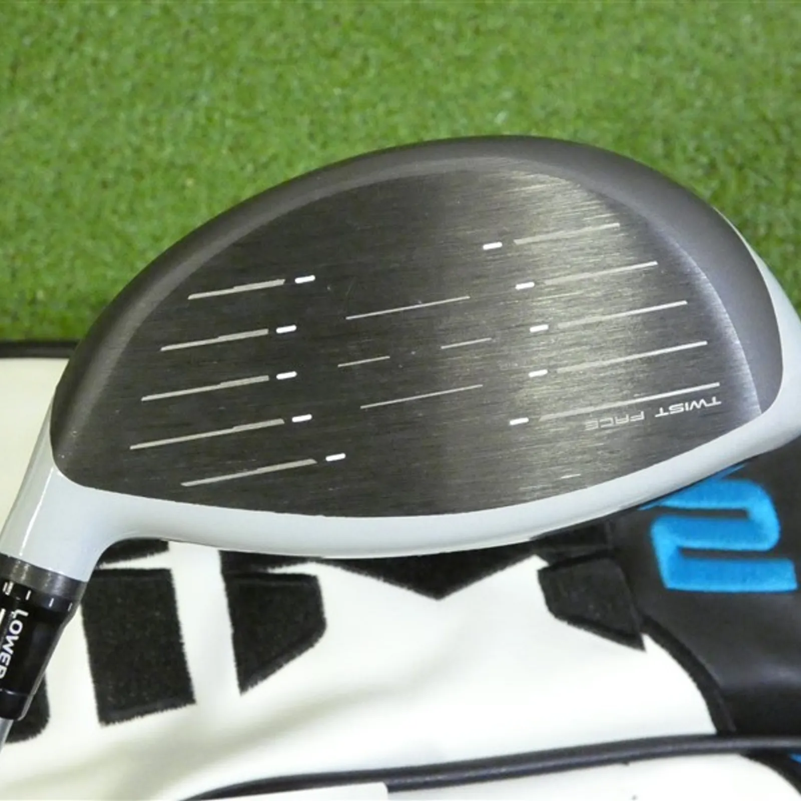 TaylorMade SIM2 10.5* Driver Kuro Kage Silver 5th Gen 60g Stiff w
