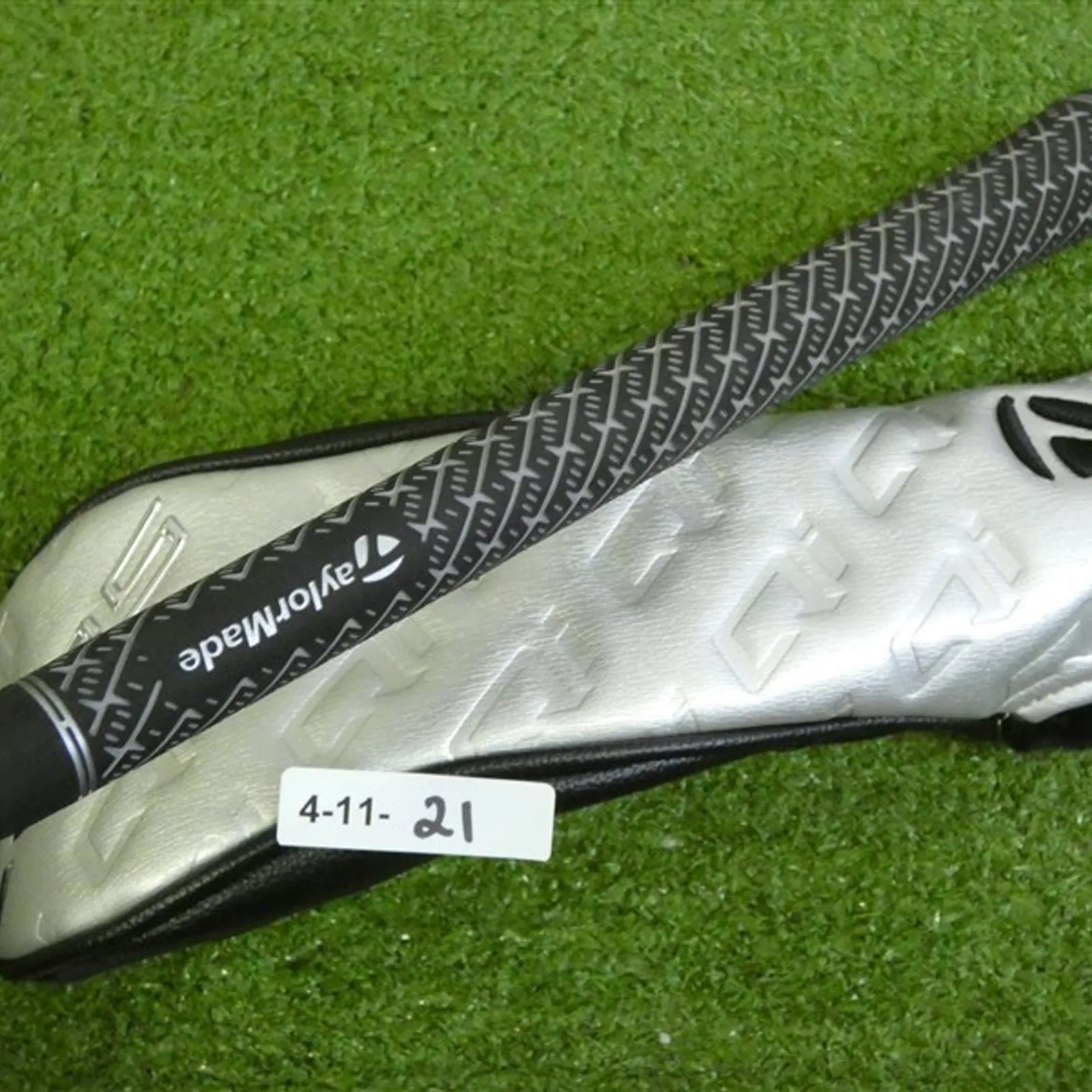 Tête De Club Hybride TaylorMade Qi35 – 22° #4 – Droitier – Comme Neuve (réf 1290852)