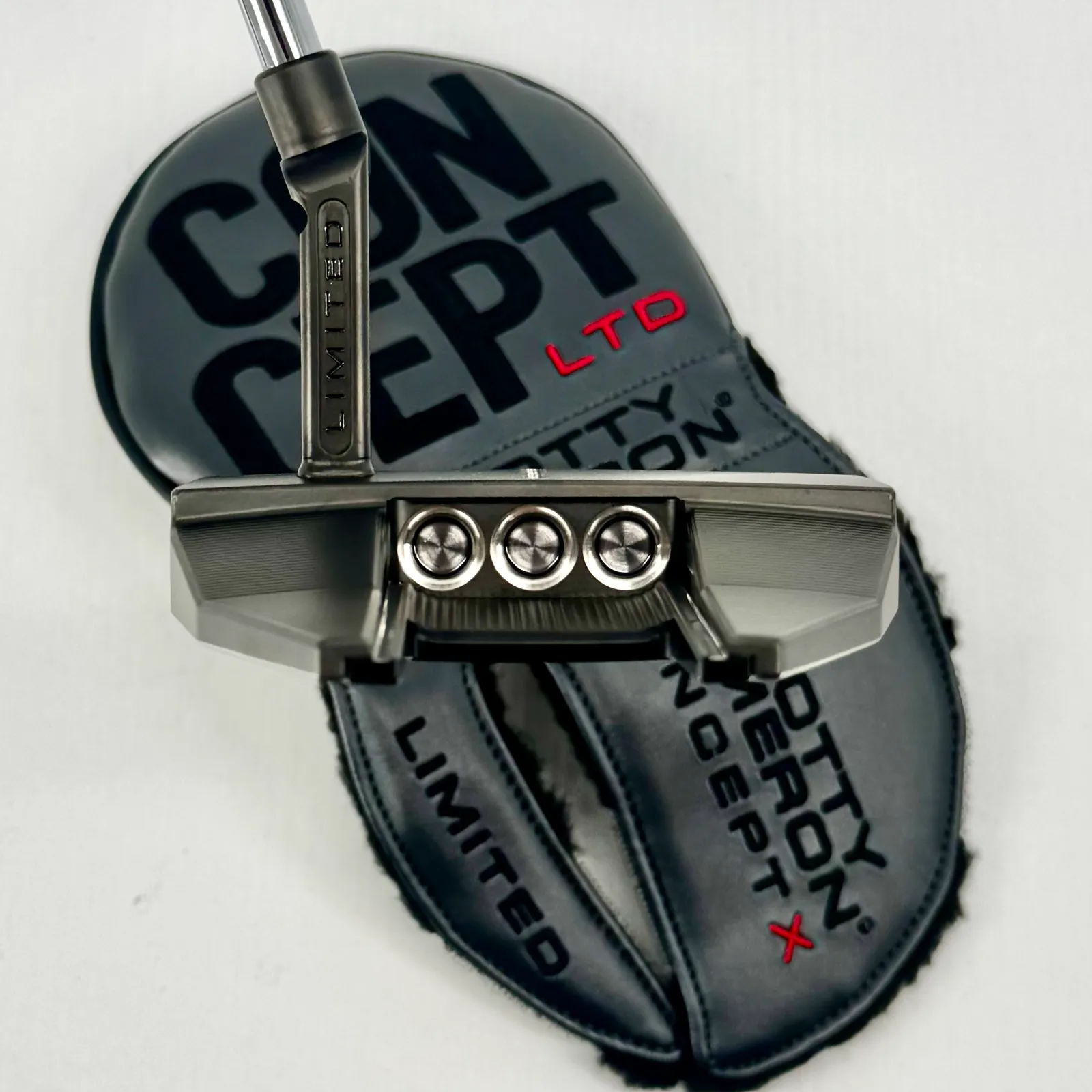 Scotty Cameron 2023 Limited Concept X 7.2 Phantom Putter