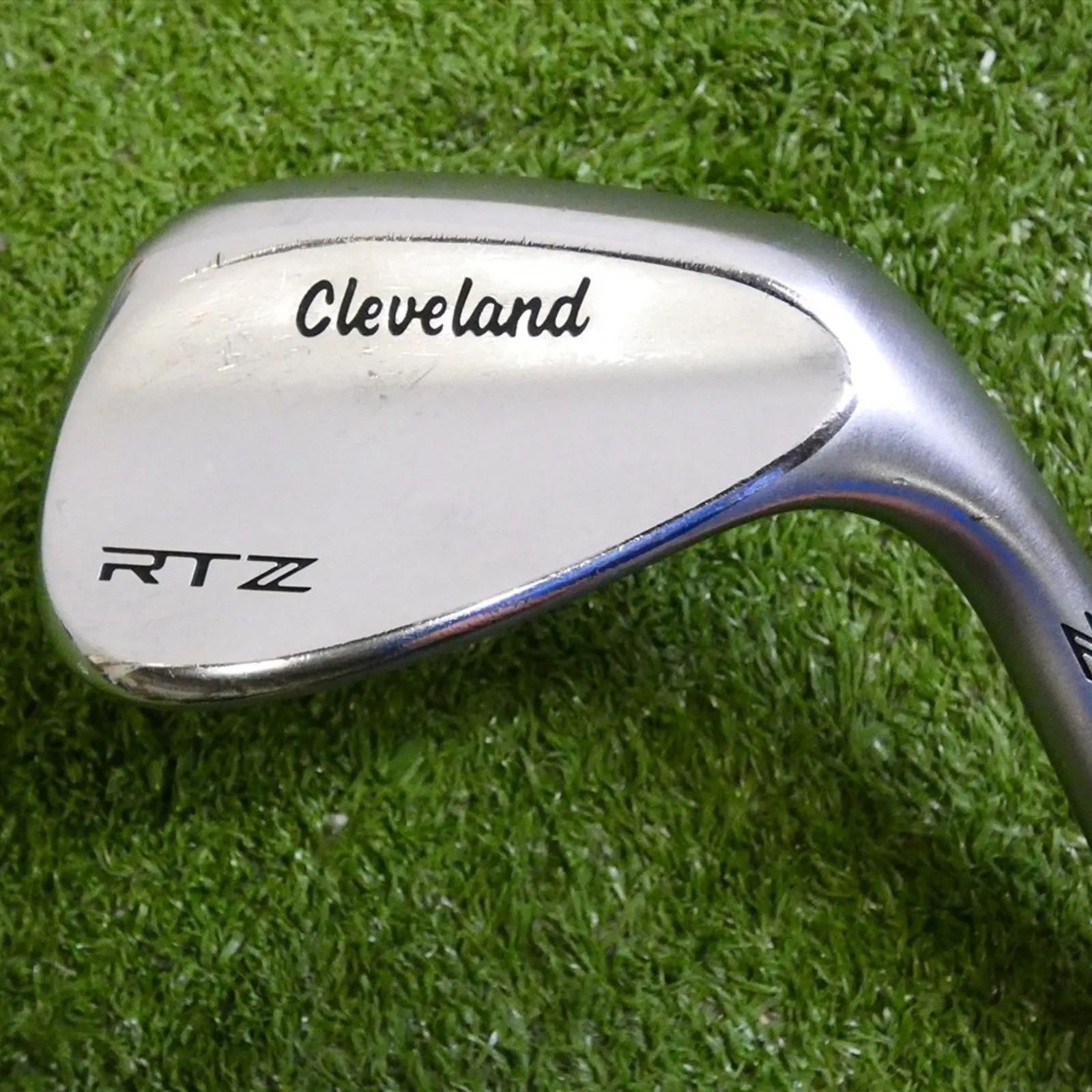 Cleveland RTZ Tour Satin 52* 10* Gap Wedge Mid Dynamic Gold