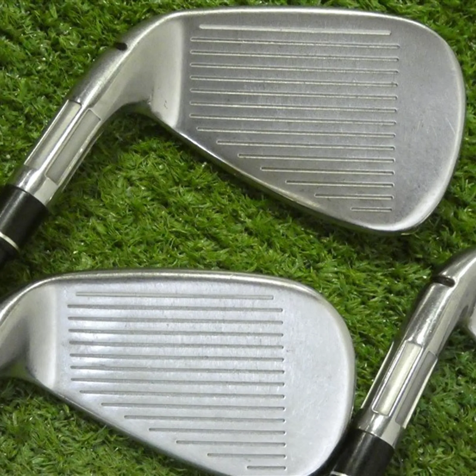 TaylorMade M6 Irons 7-P Fujikura Atmos 6R Regular Graphite