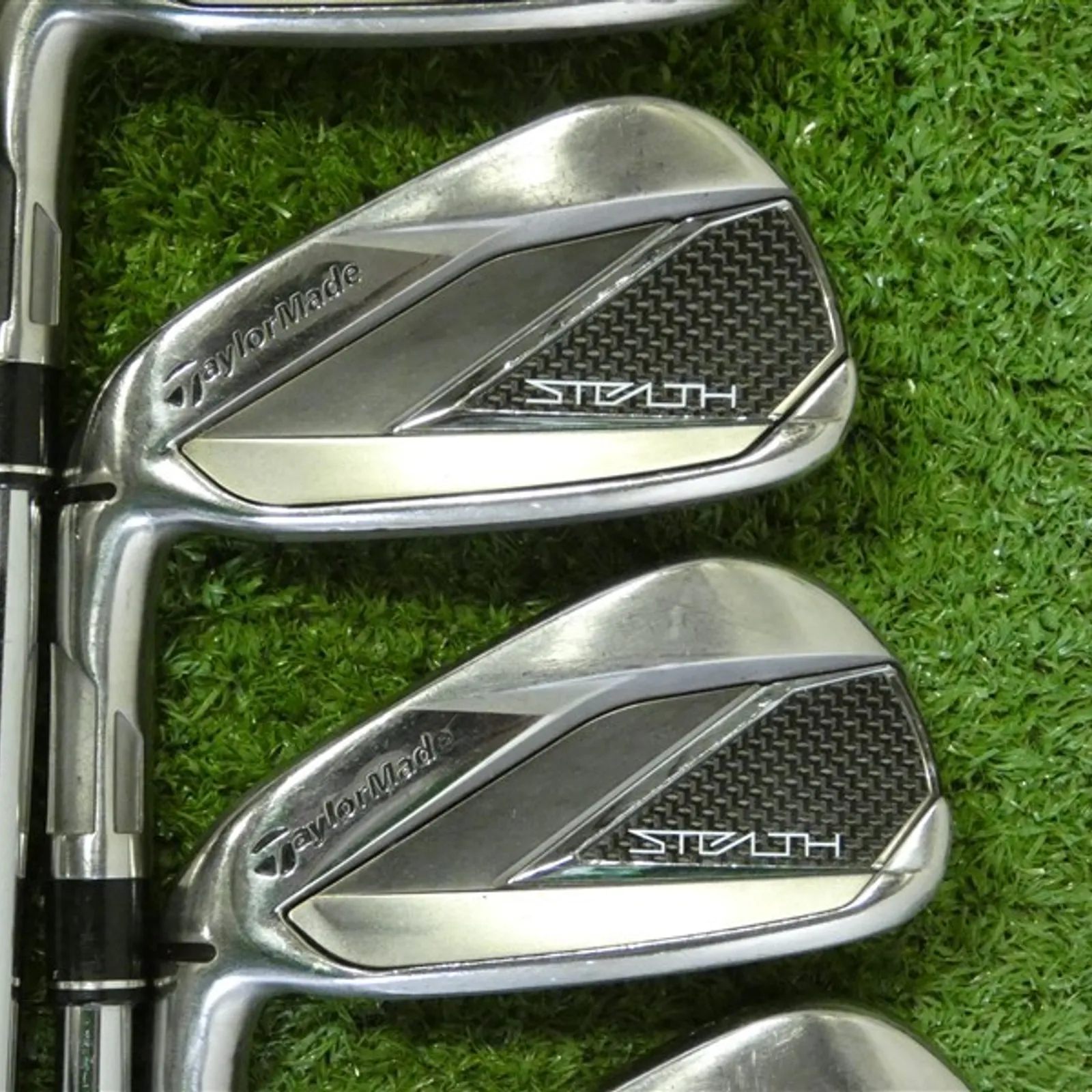 TaylorMade Stealth Left Hand Irons 5-P, A & S KBS Max MT 85 Stiff