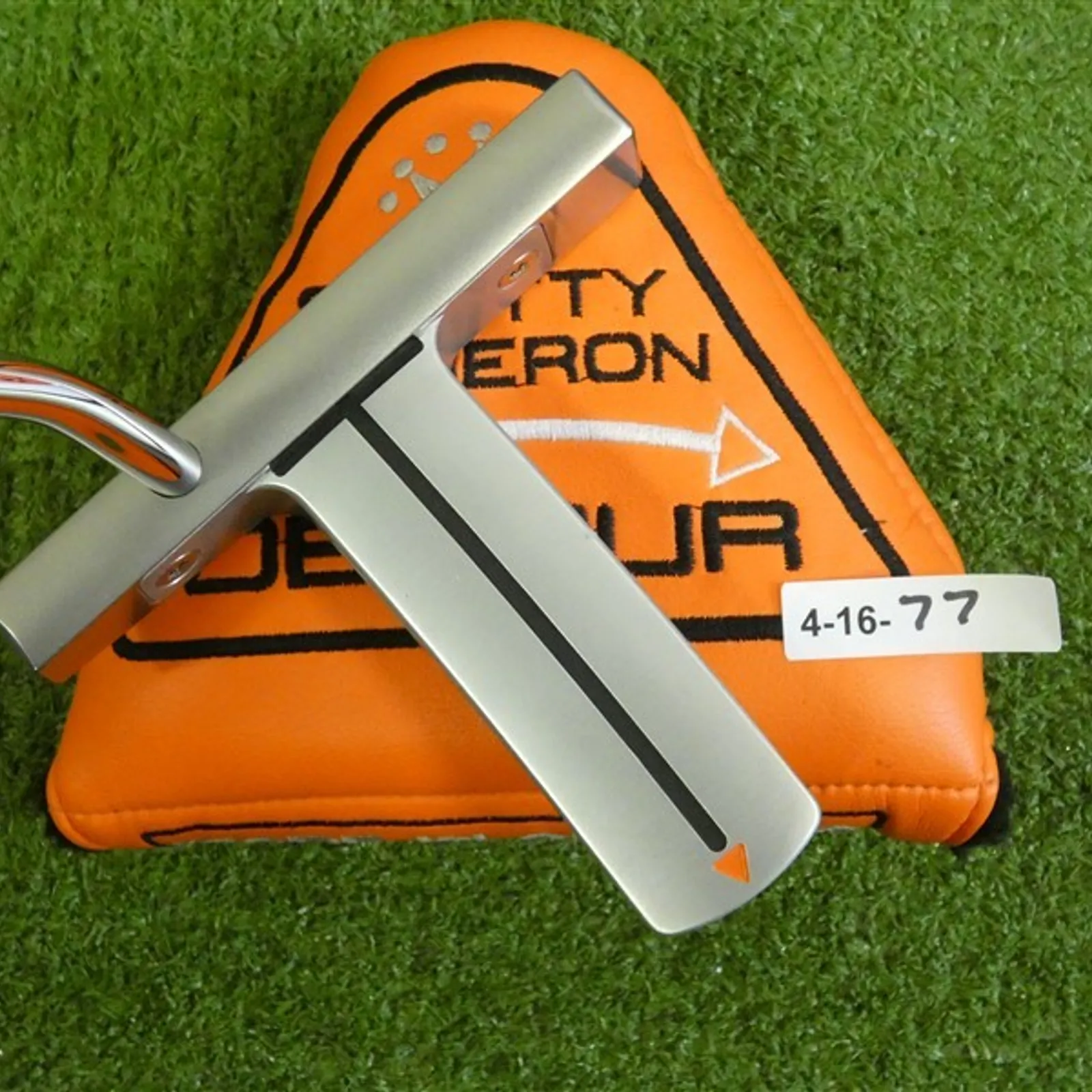 Titleist Scotty Cameron Detour 35