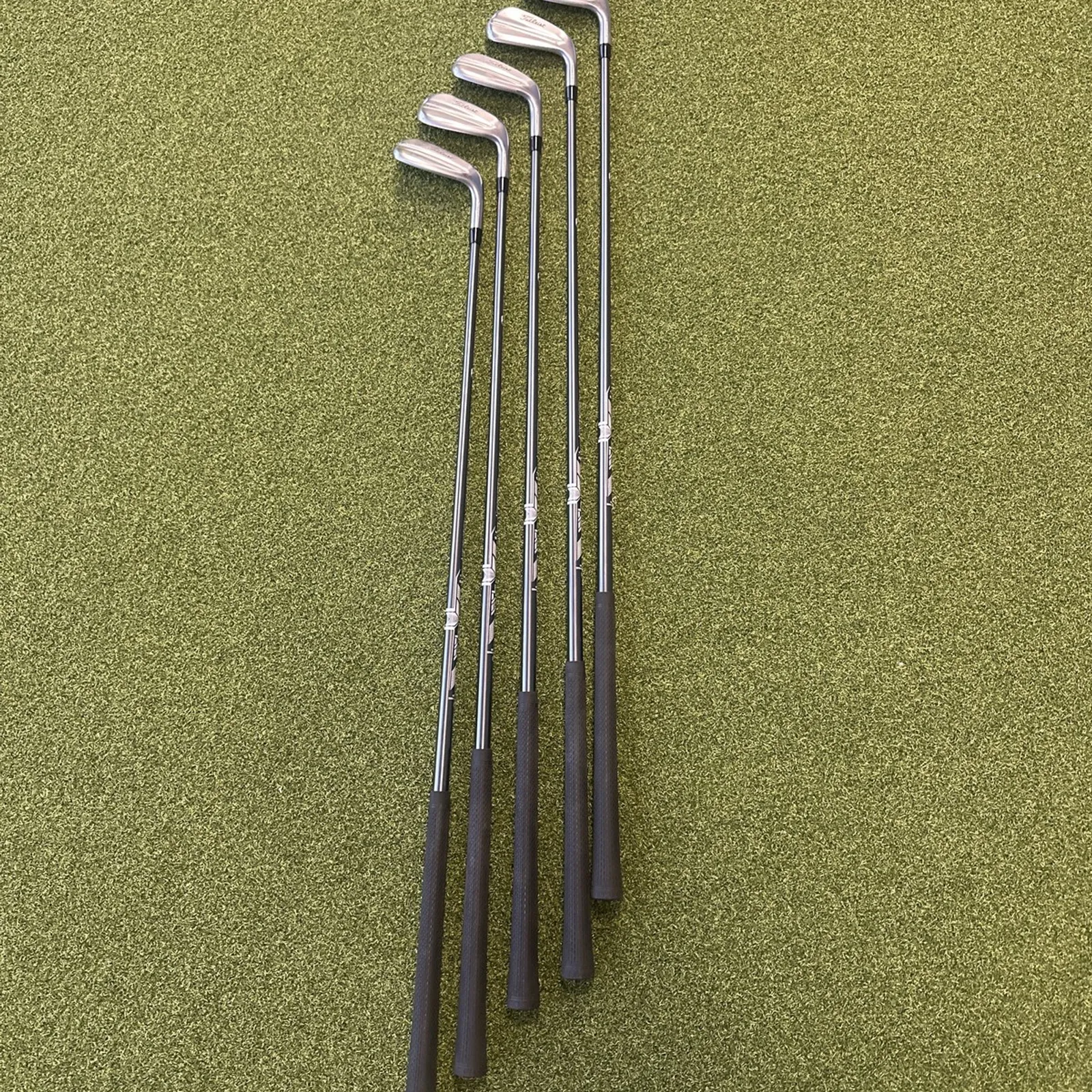 Titleist T350 Iron Set 5 Clubs 7-PW AW Graphite MMT 55 Regular Flex RH