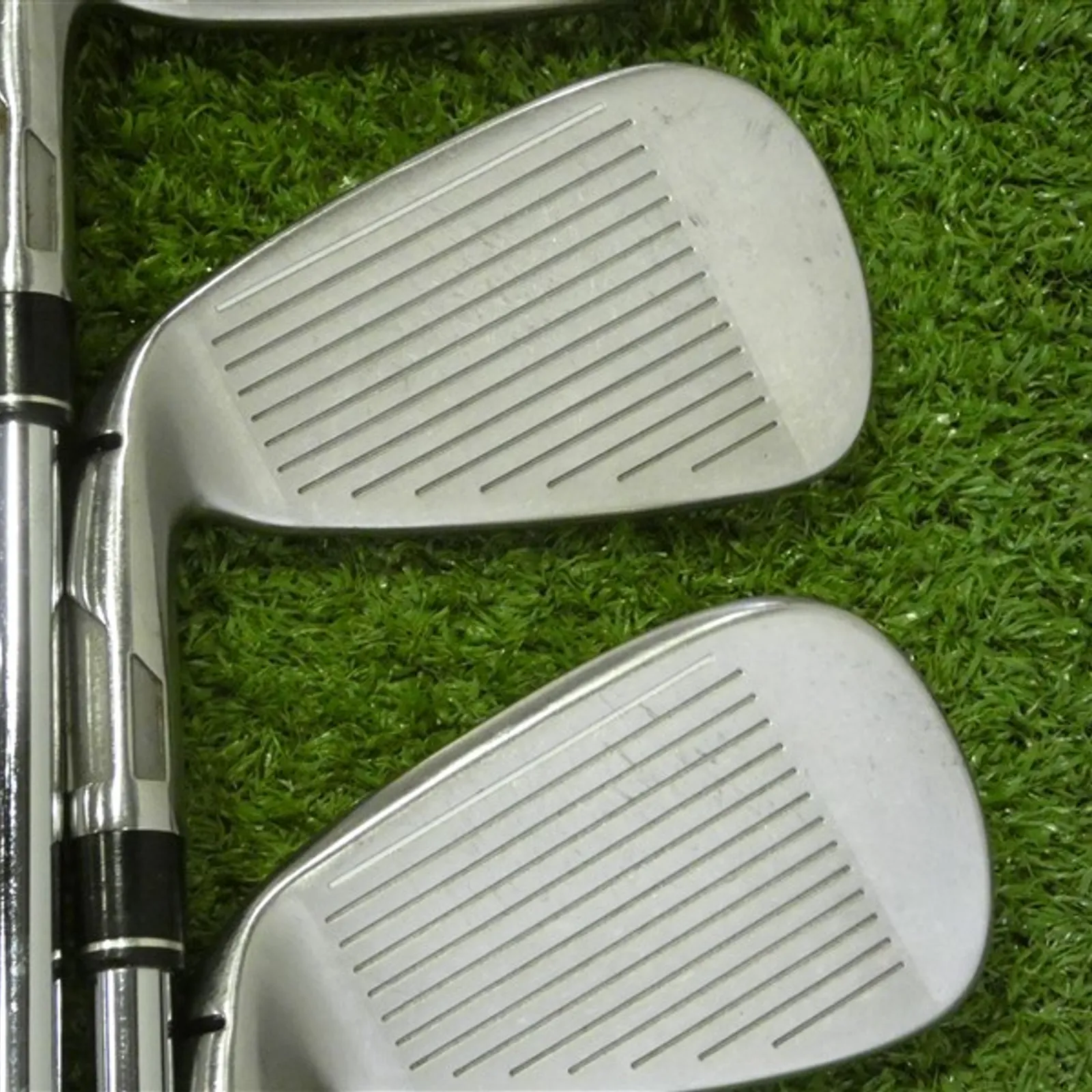 Nuovo TaylorMade Stealth HD AW Gap Wedge KBS Max MT 85R albero