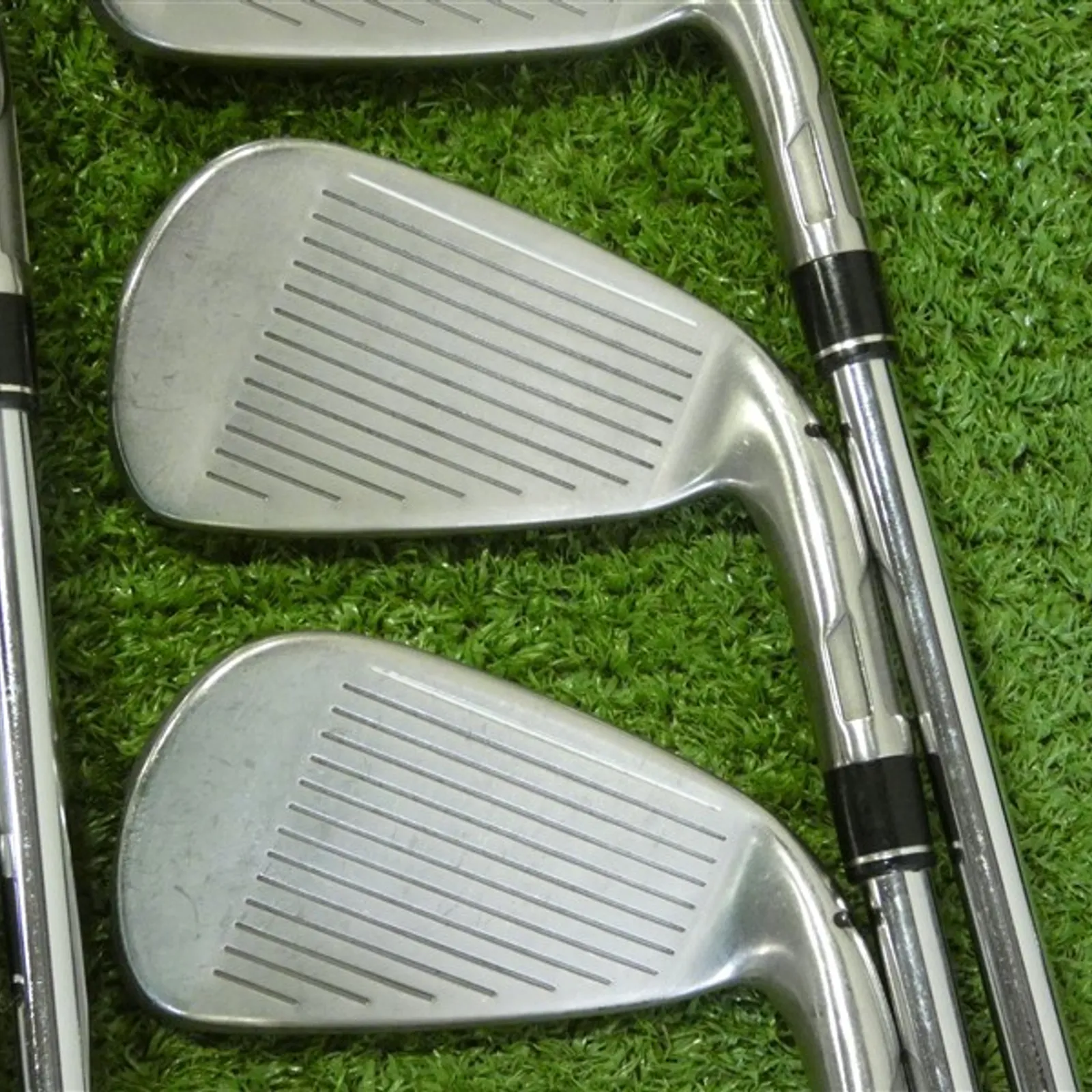 TaylorMade Stealth Left Hand Irons 5-P, A & S KBS Max MT 85 Stiff