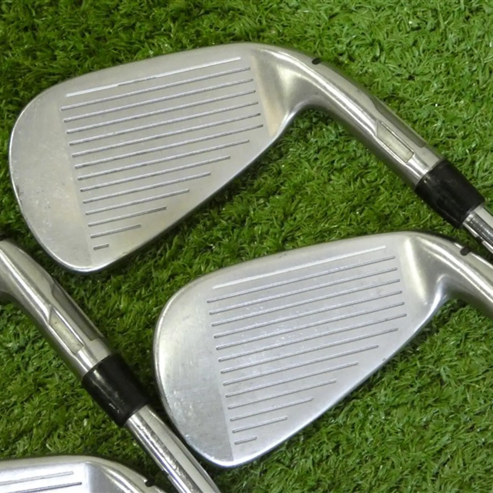 Fers Taylormade SIM2 Max - Set 4-PW - Flex Rigide KBS MAX MT 85 - Acier - Reconditionné