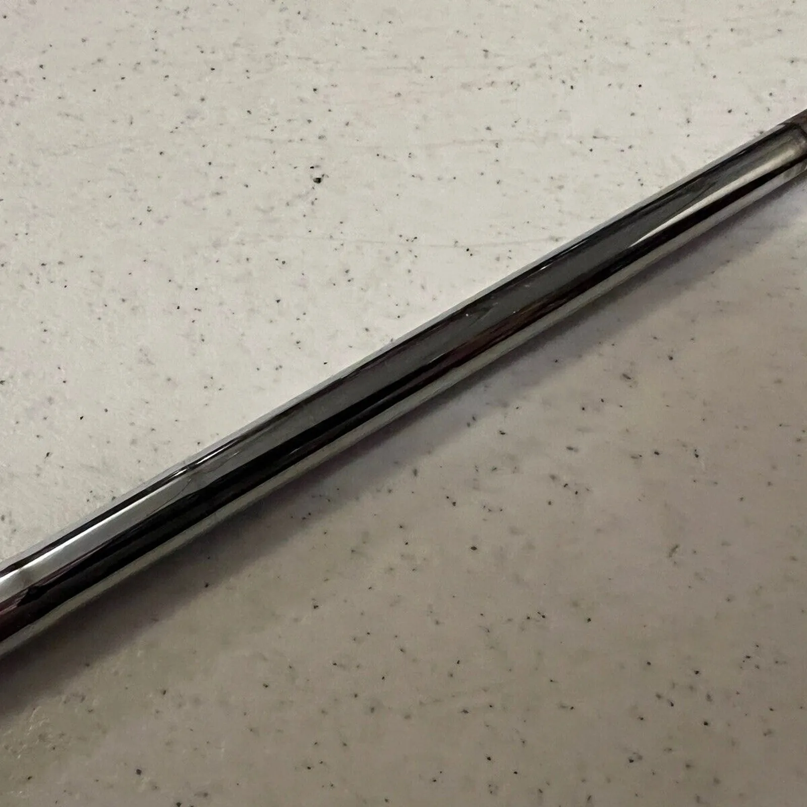 Dynamic Gold DG 105 X100 34 5/8”XS Extra Stiff Flex Used