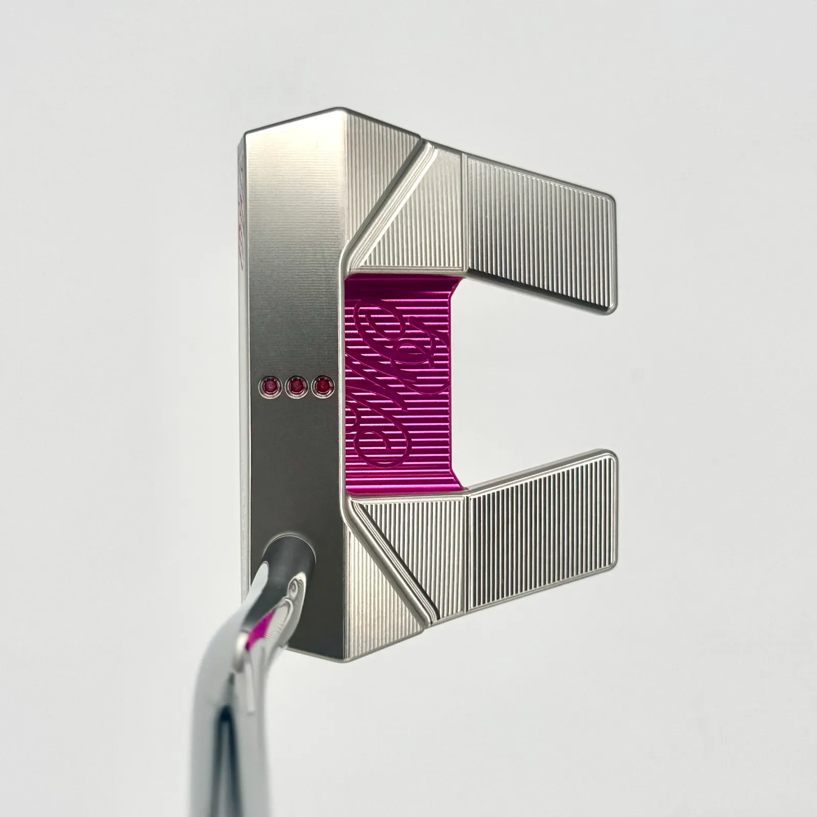 Scotty Cameron 2025 Limited My Girl “Pink & Pearls” Putter