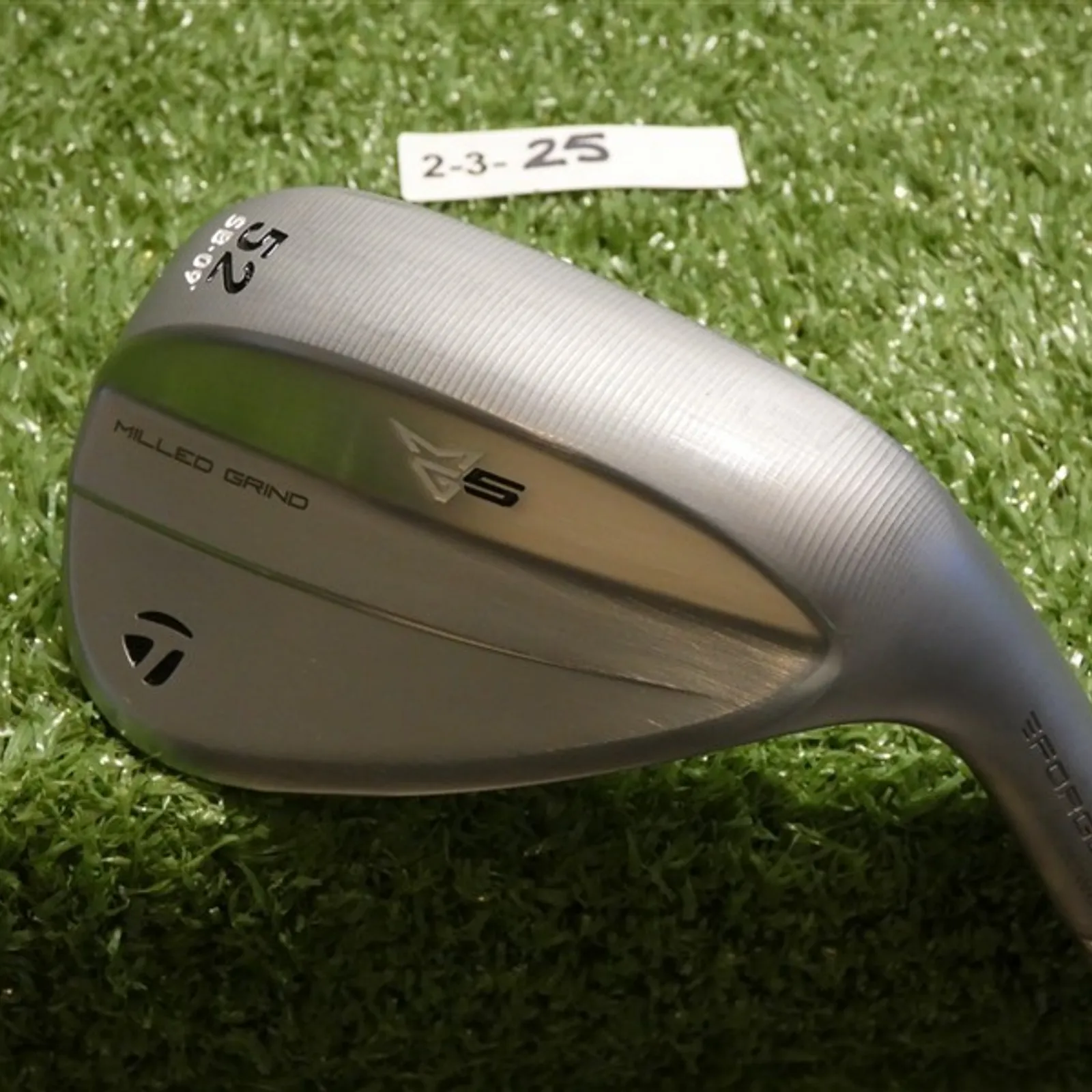 TaylorMade Milled Grind MG5 Satin Chrome 52* 09* Gap Wedge SB DG