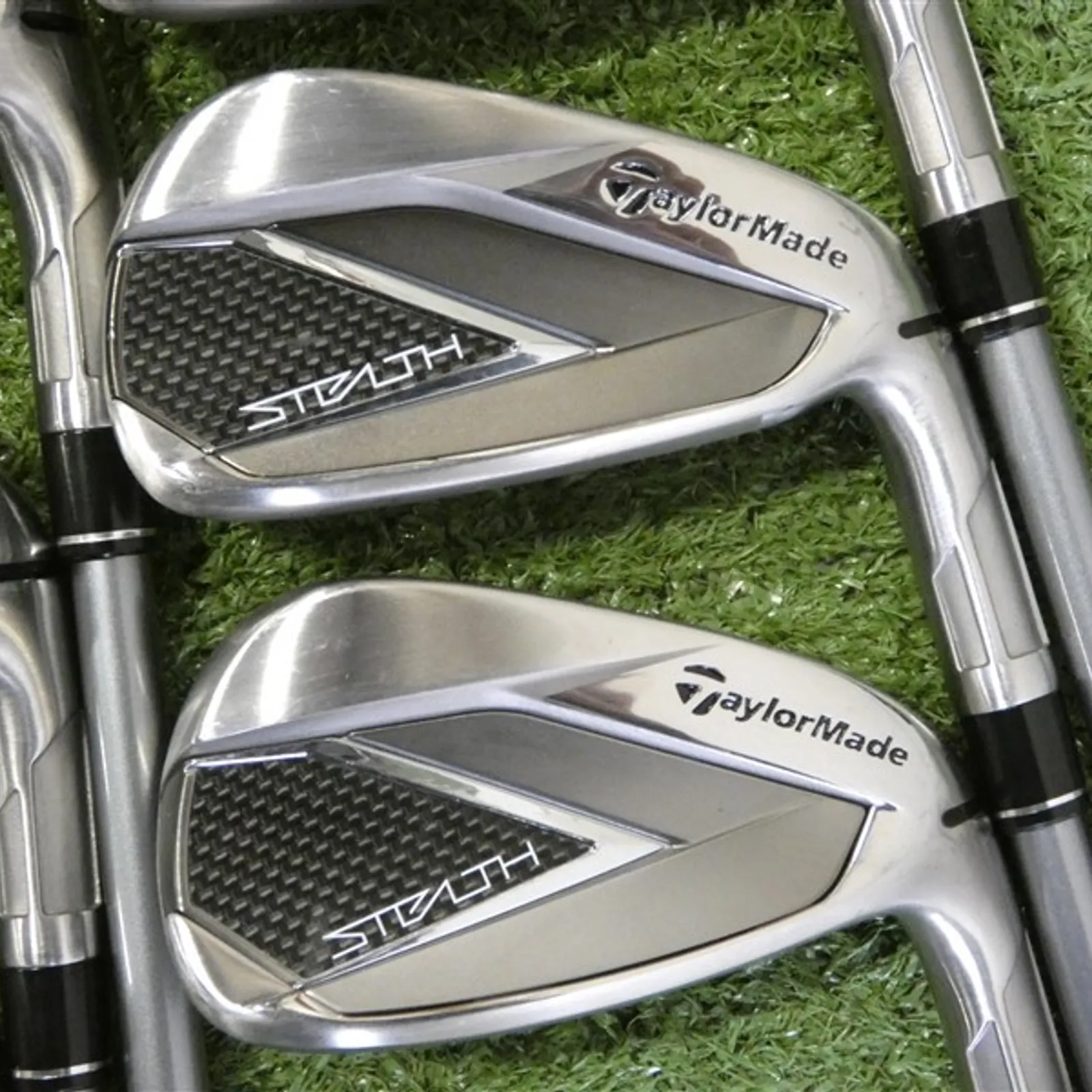 TaylorMade Stealth Irons 6-P & S Speeder NX 50 A Senior Graphite