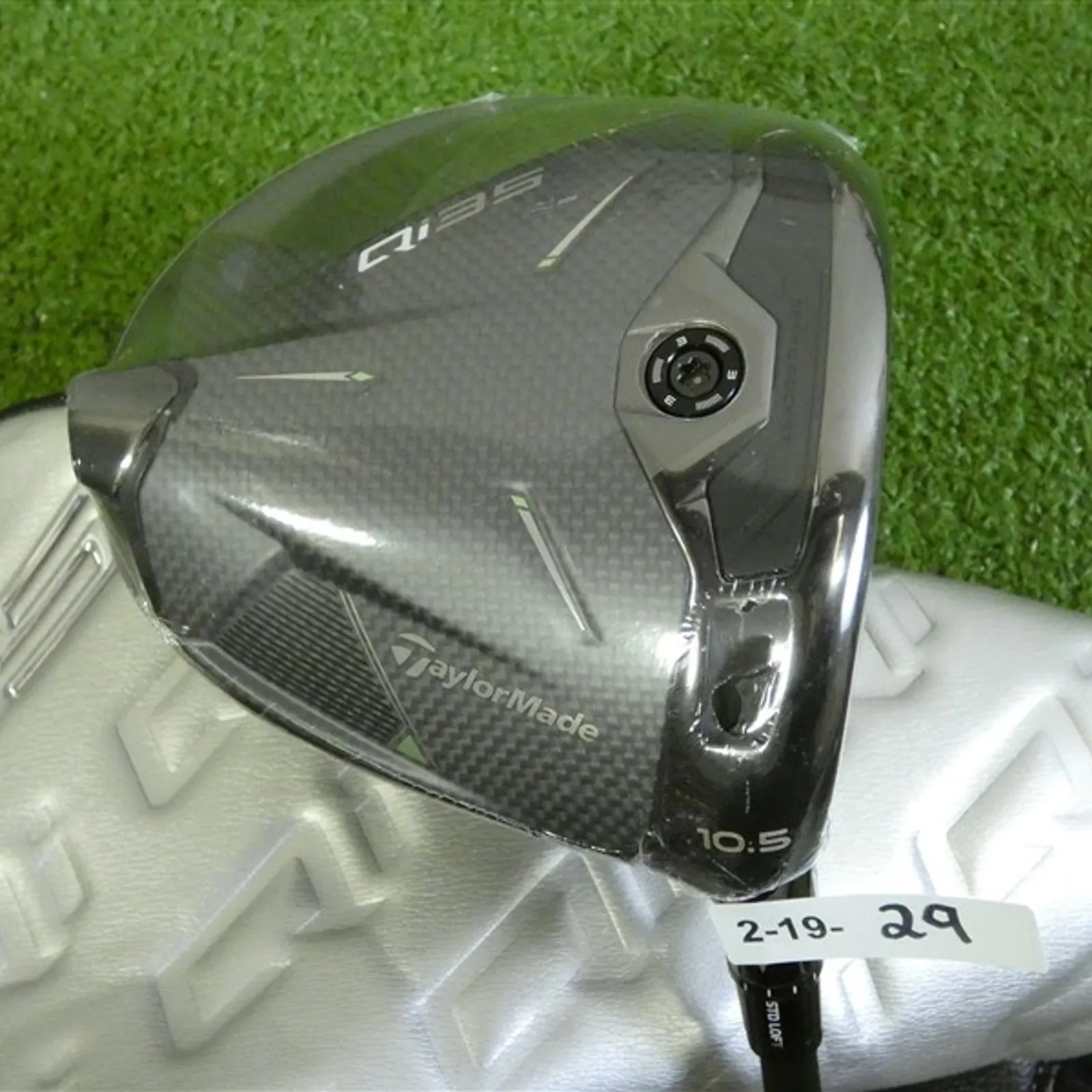 TaylorMade Qi35 10.5* Driver Ventus Blue 5 Regular Graphite with