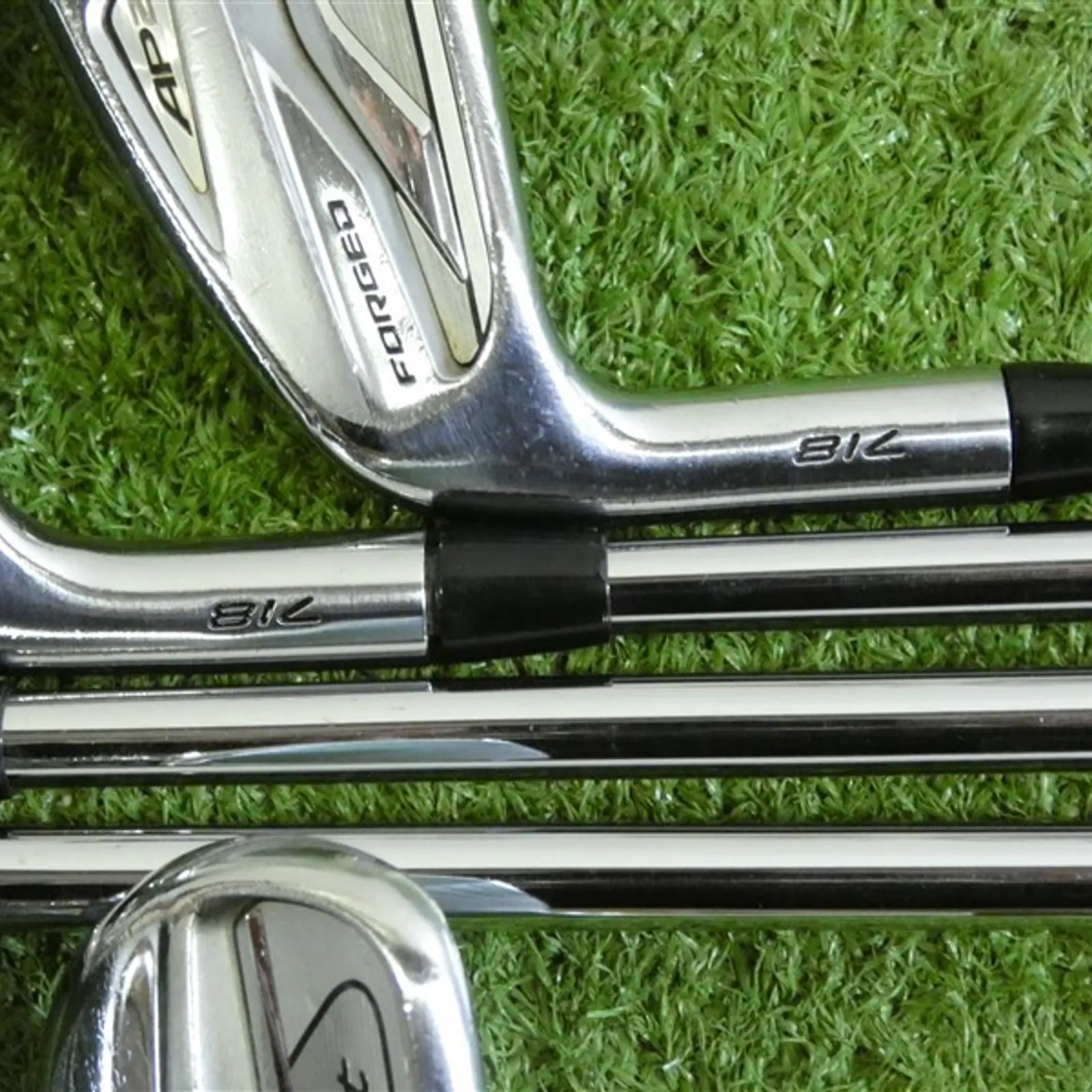 Titleist 718 AP2 Left Hand Irons 4-P AMT Tour White S300 Stiff