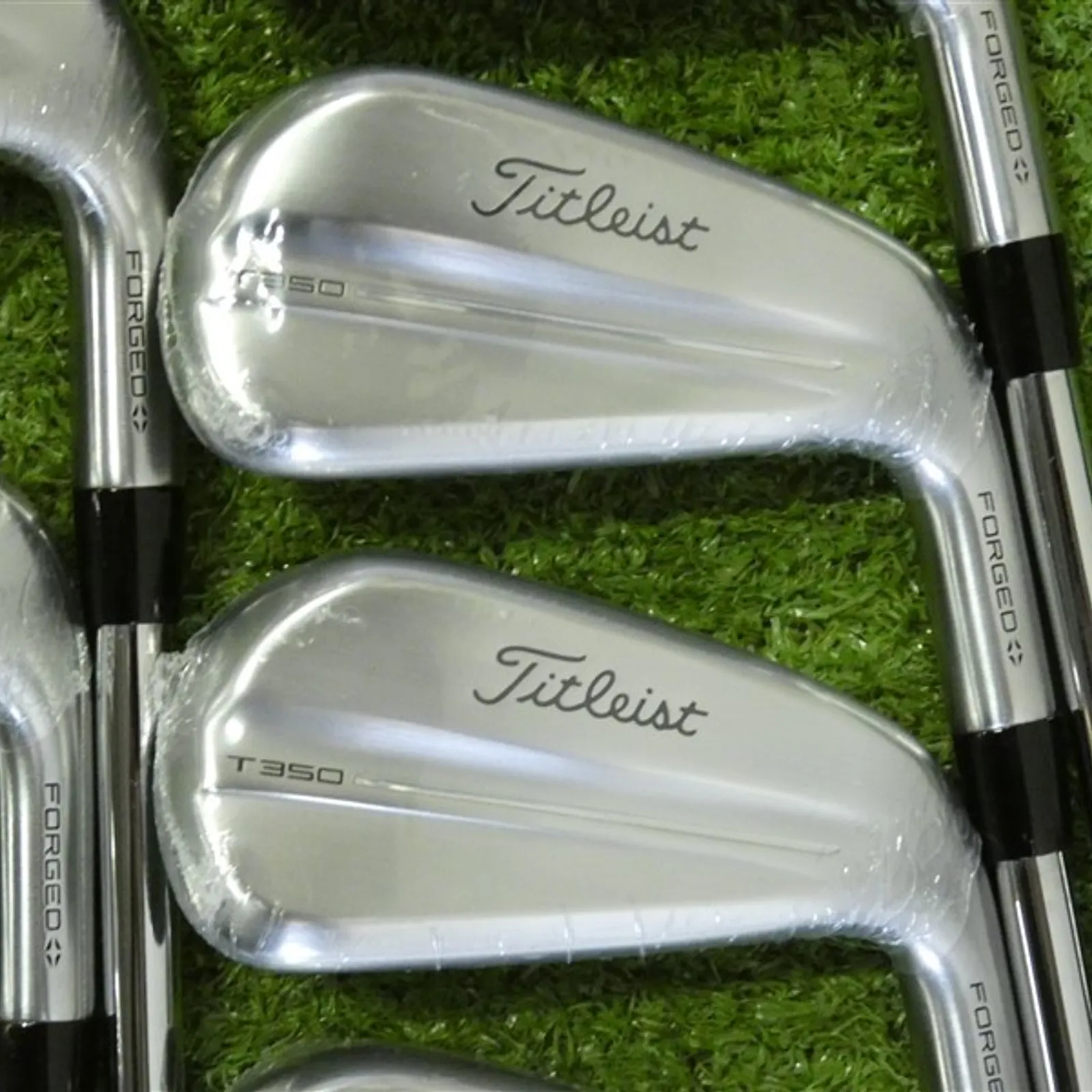 Set De Fers Golf Titleist T350 2023 – 5-PW,48 – Acier AMT Rouge R-Flex – Occasion