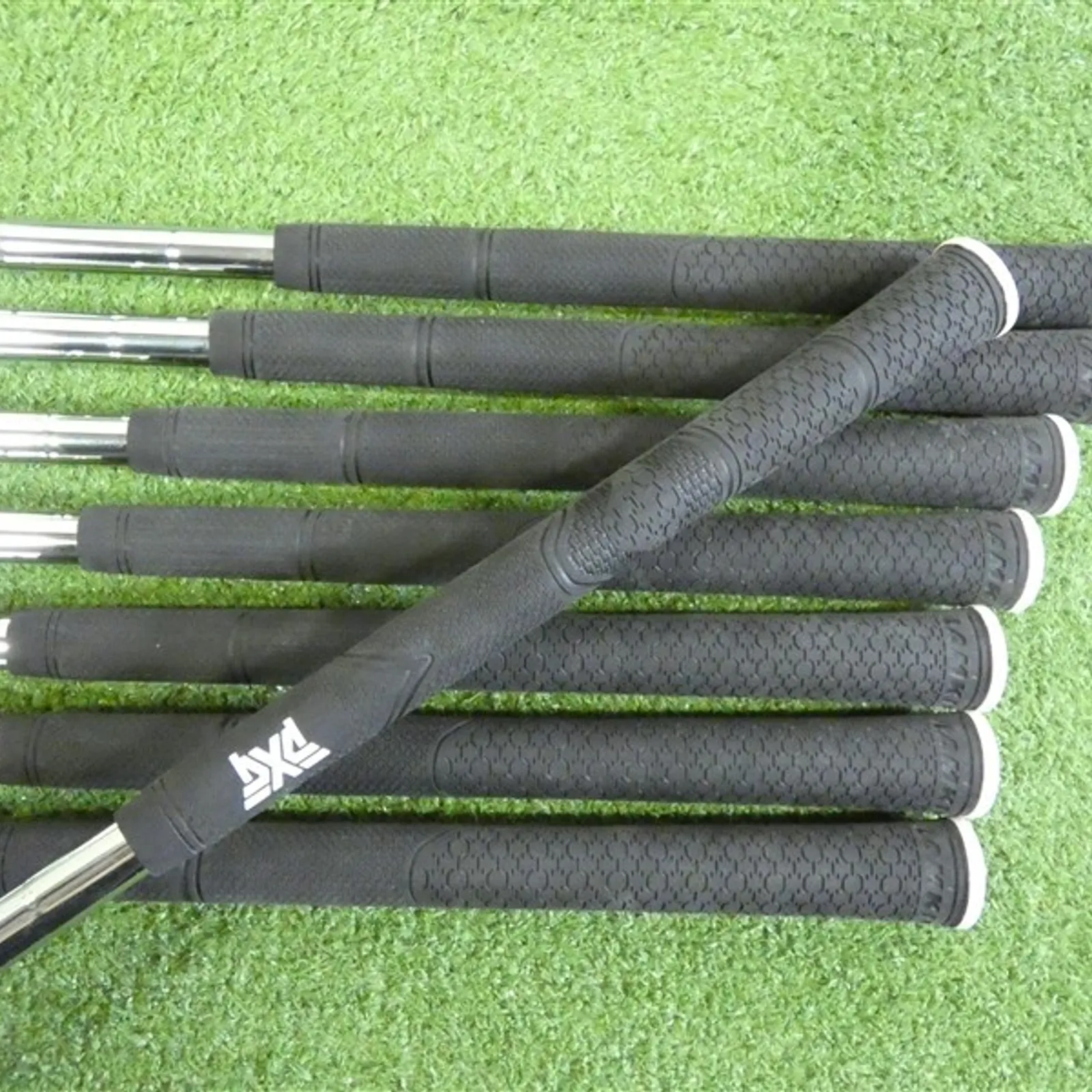 PXG 0311XP Gen 4 Forged/Milled Irons 4-W & G DG 105 R300 Regular Steel