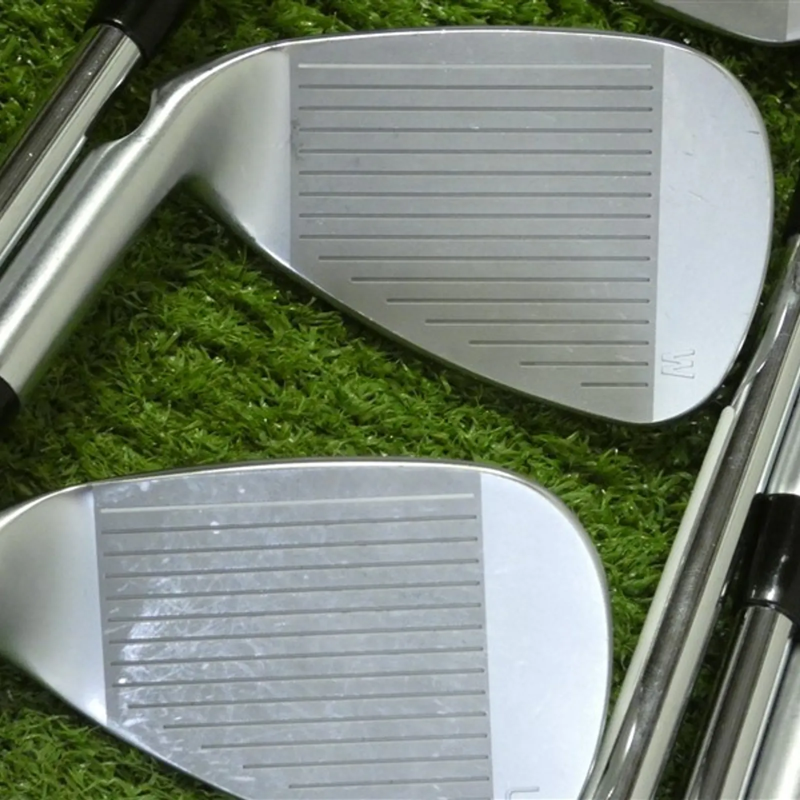 Fers à Golf Ping G425 4-PW - Point Vert, Shafts AWT 2.0 Regular, 7 Clubs, Reconditionnés