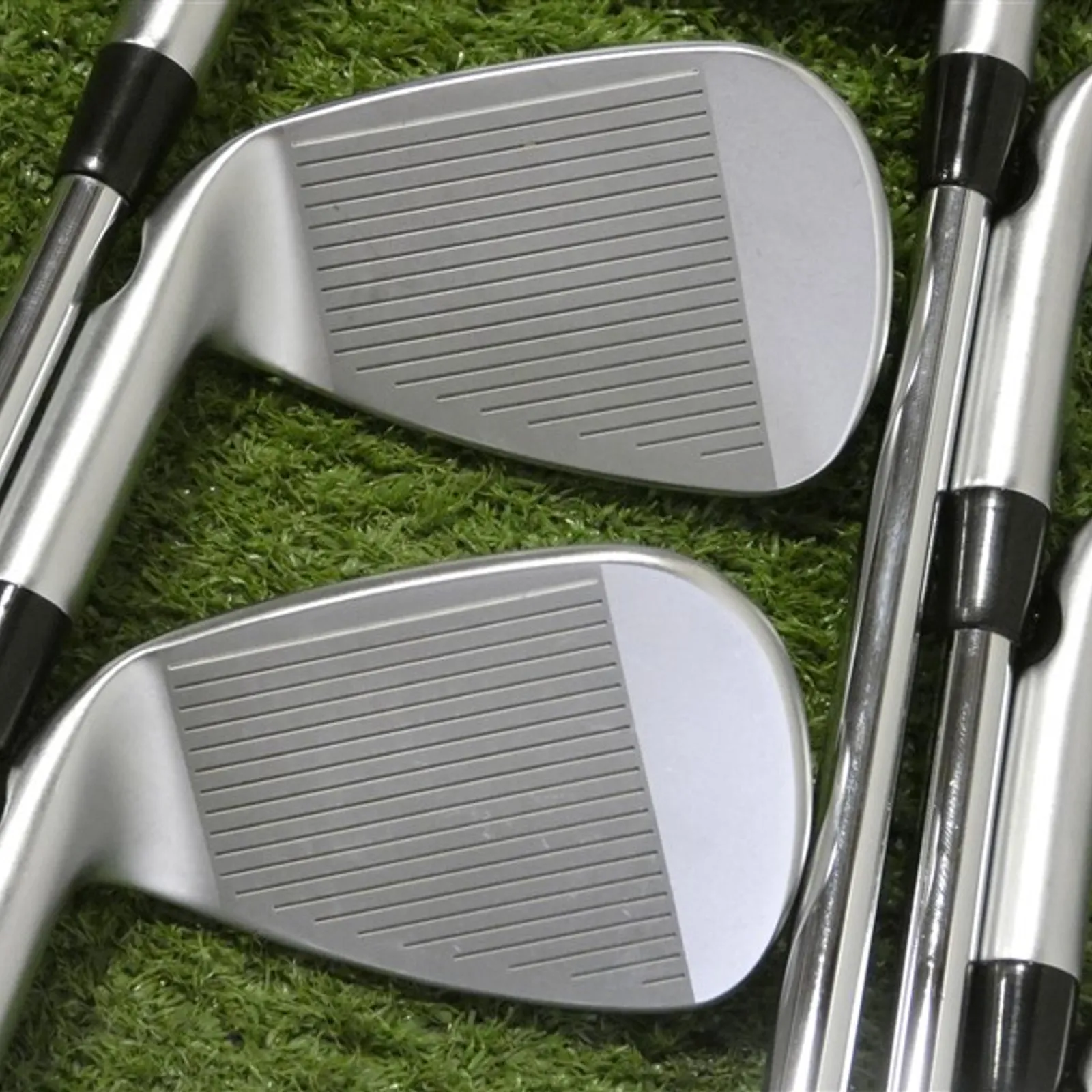 PING i230 Irons 4-W Project X 5.5 Regular Steel Black Dot Excellent