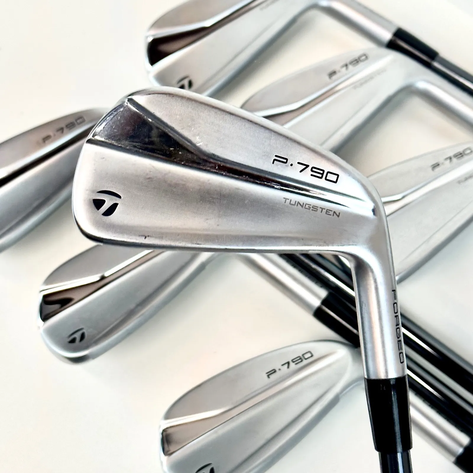 TaylorMade 2021 P790 Irons 4-PW - Graphite UST Recoil DART
