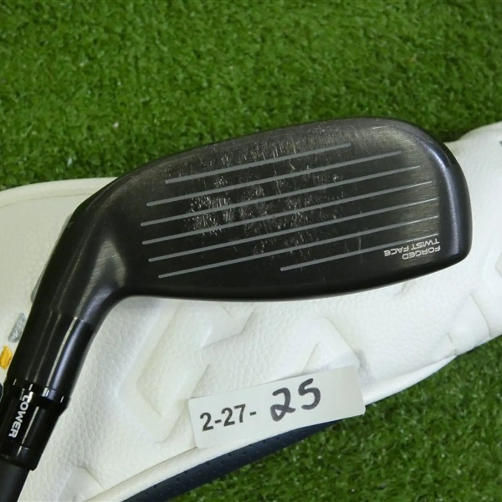 TaylorMade Qi10 Tour 22* 4 Hybrid Rescue Tensei AV Ltd 85 X Extra