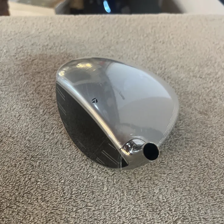 Tête Pilote TaylorMade Qi35 Métaux Précieux Or 10,5 Degrés