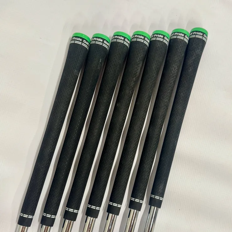 Srixon ZXi4 Iron Set 4-PW - KBS Tour Lite Regular Flex