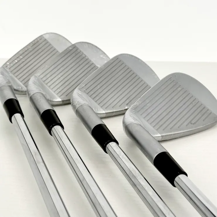 TaylorMade P790 Irons 4-A - Project X LZ 6.0 120g Stiff - GP Grip