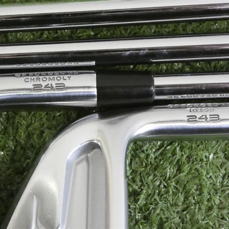 Mizuno Pro 243 Forged Irons 5-P & G NS Pro NEO 950GH Regular Steel